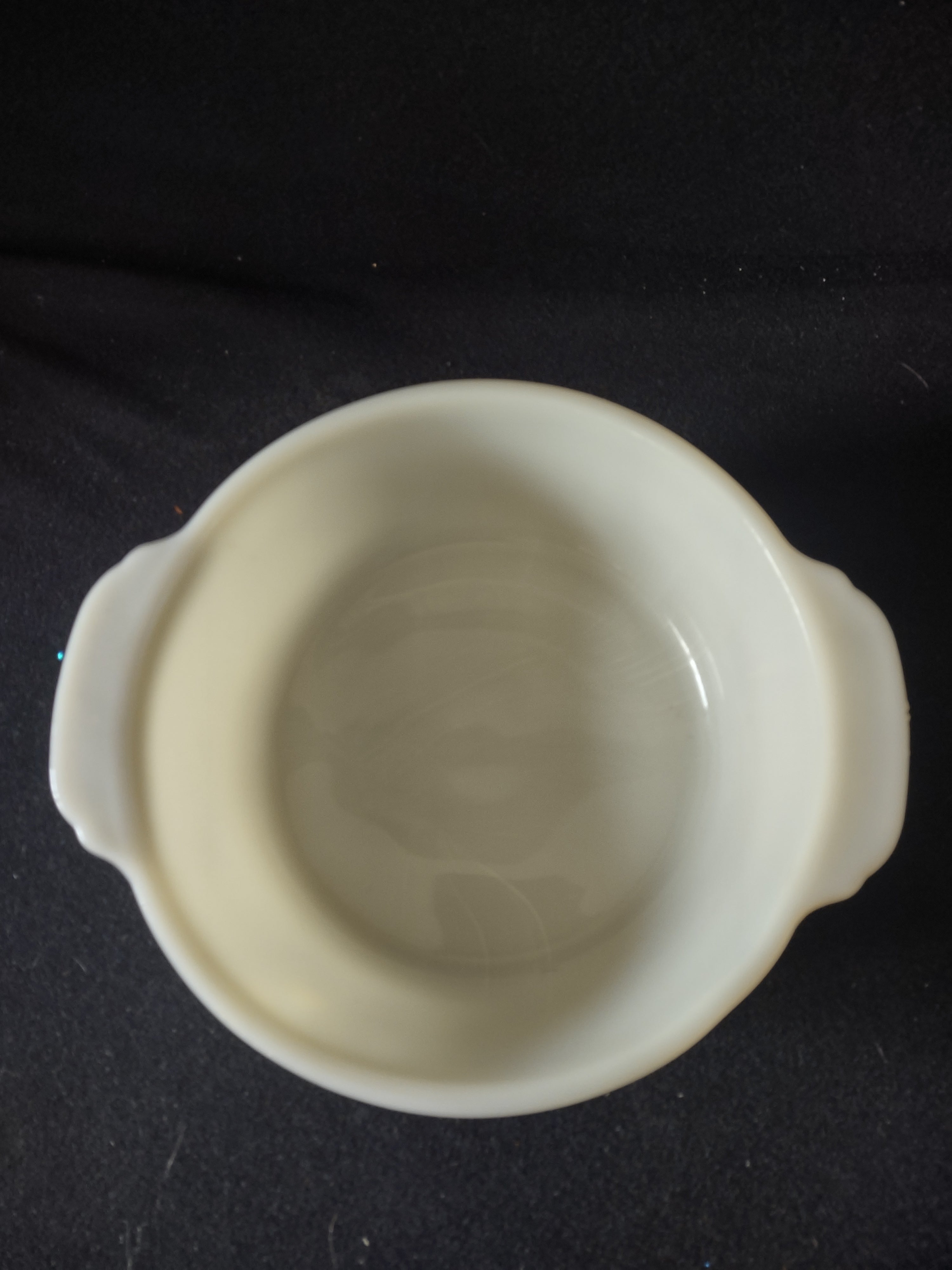 Vintage Fire King Milk Glass 1.5 Qt Casserole Reverse Stamp (Lot 5138)