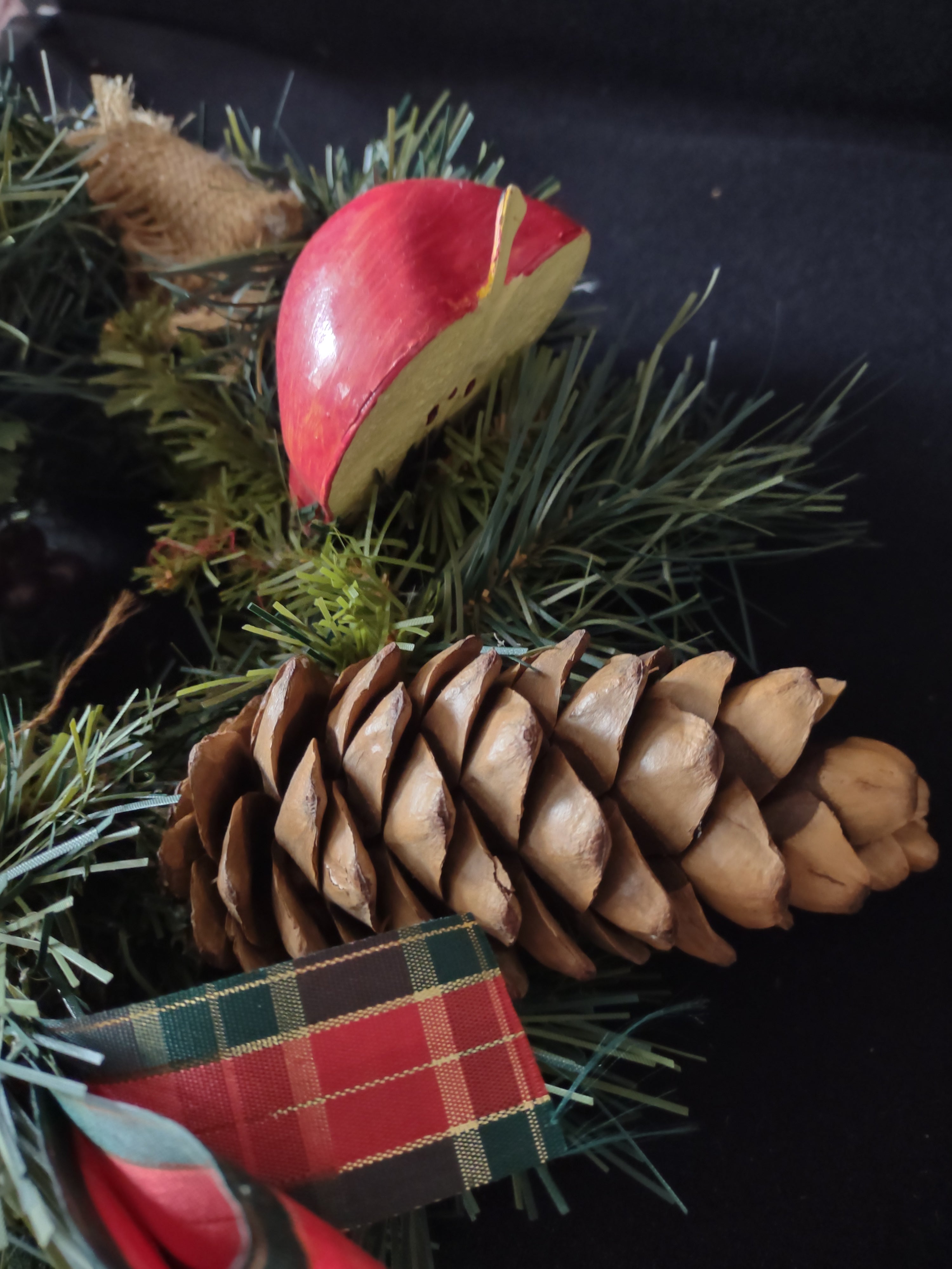 Vintage Christmas 10" Candle Ring Wreath Apples Pine Cones 3" Opening (Lot 4779)