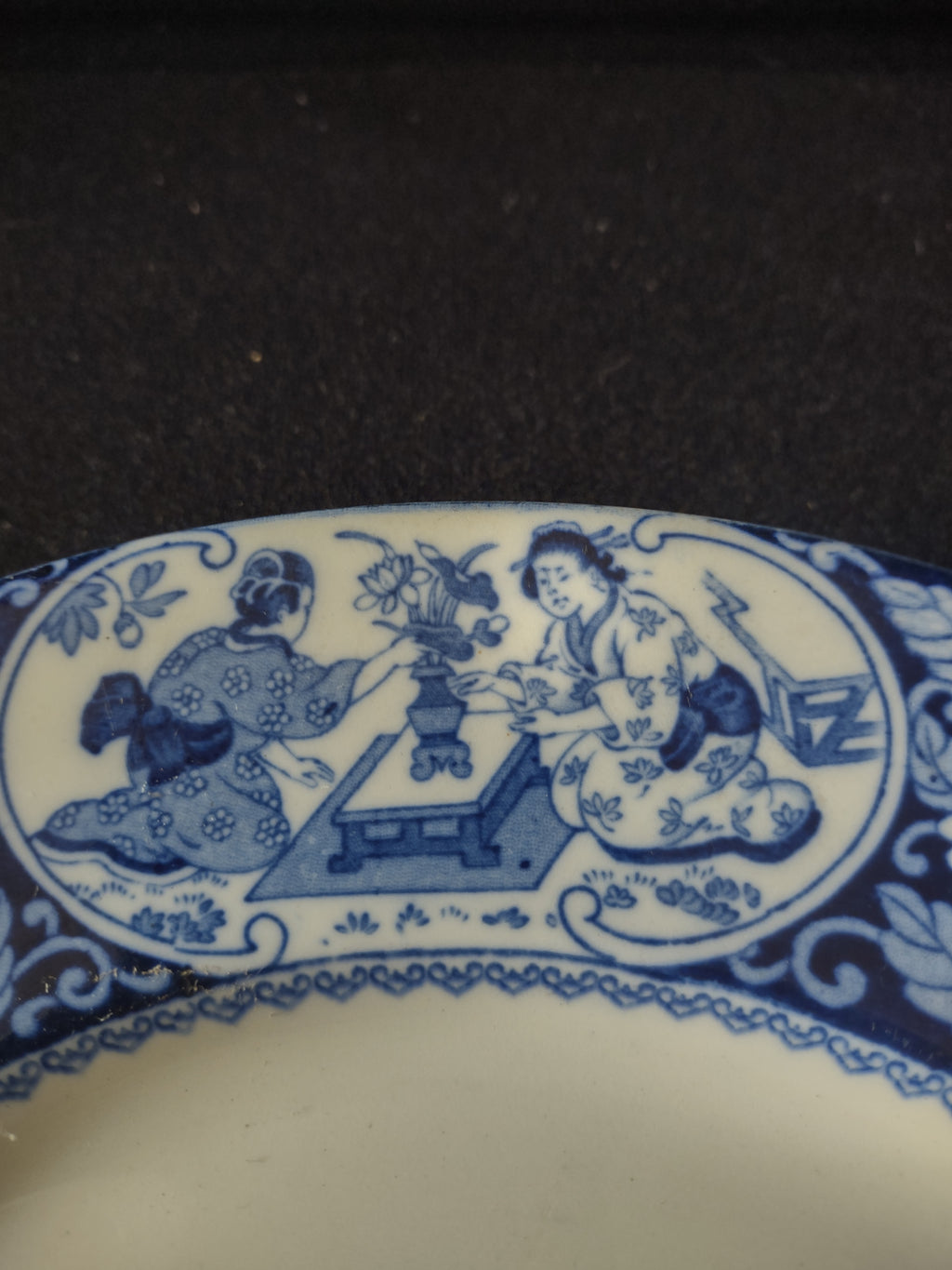 Vintage Wood & Sons 10" Dinner Plate Buddha Blue White (Lot 5587)
