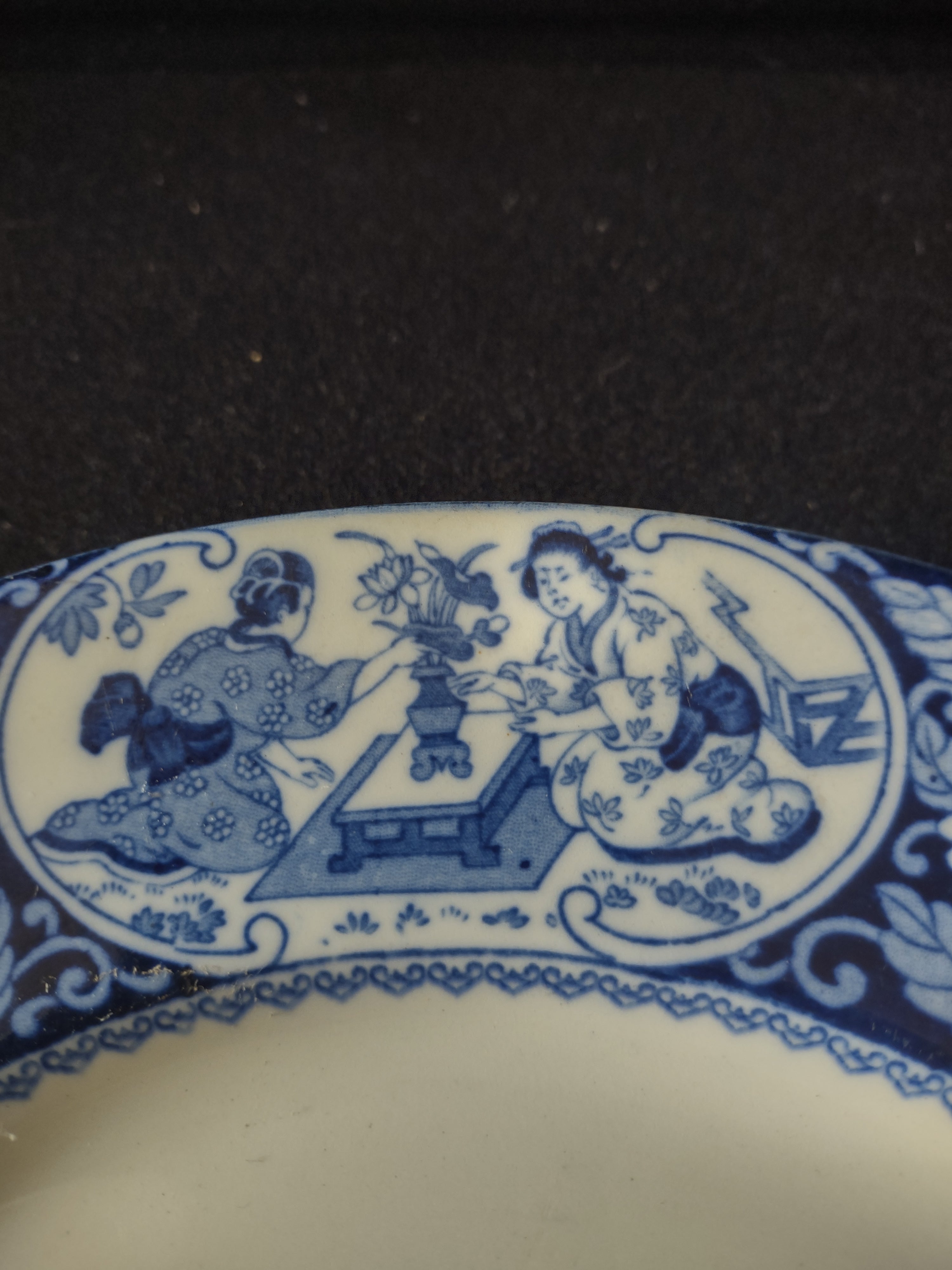 Vintage Wood & Sons 10" Dinner Plate Buddha Blue White (Lot 5587)