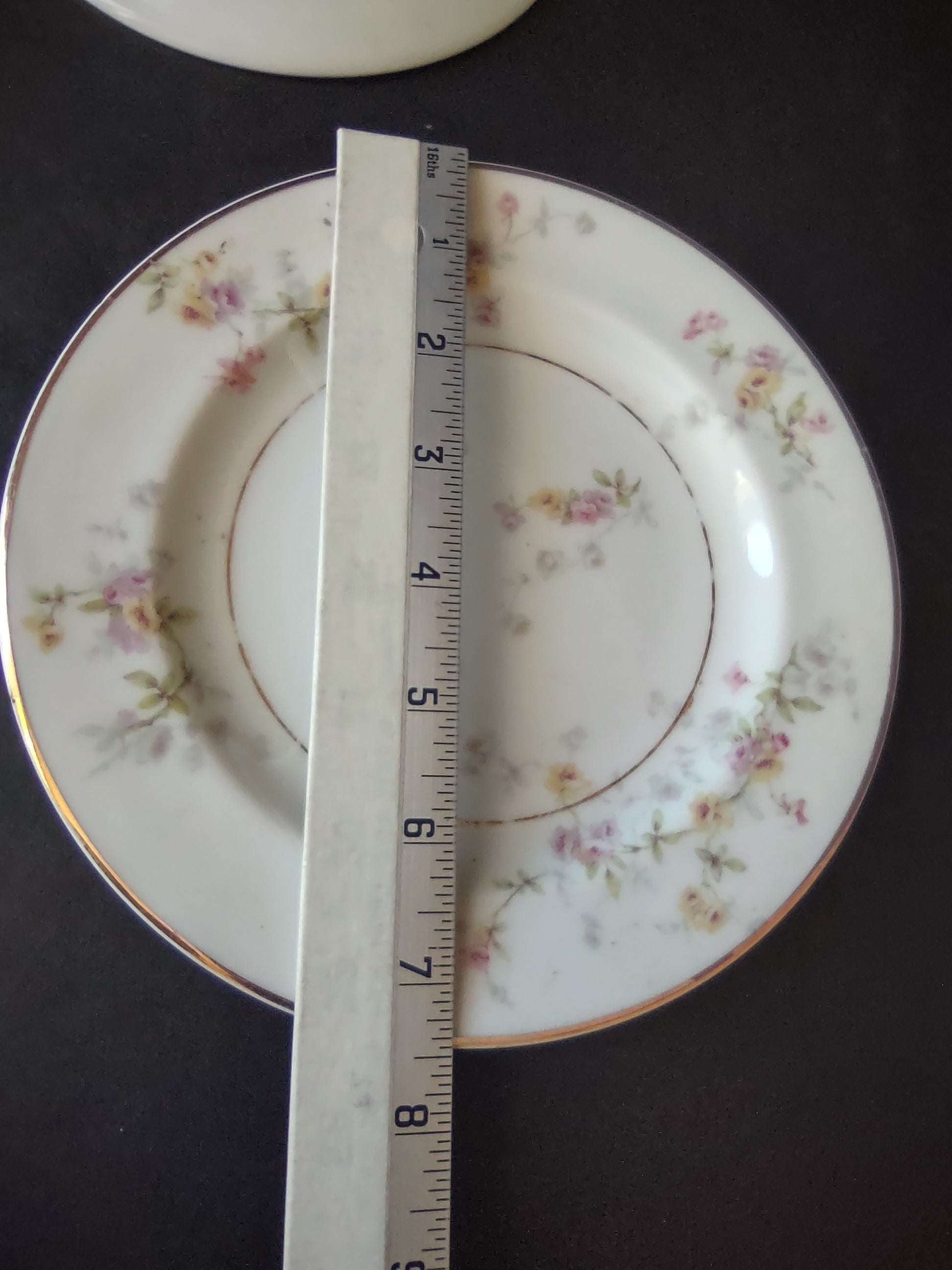 Haviland France Limoges 2 x Bread/Butter 1 x Dessert Plate (lot 1094)