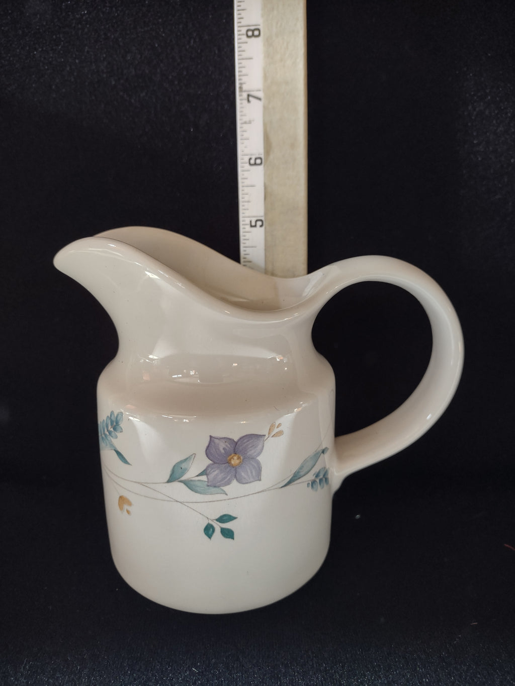 Vintage Pfaltzgraff 10 Oz Creamer Discontinued April Pattern Flowers (Lot 5019)