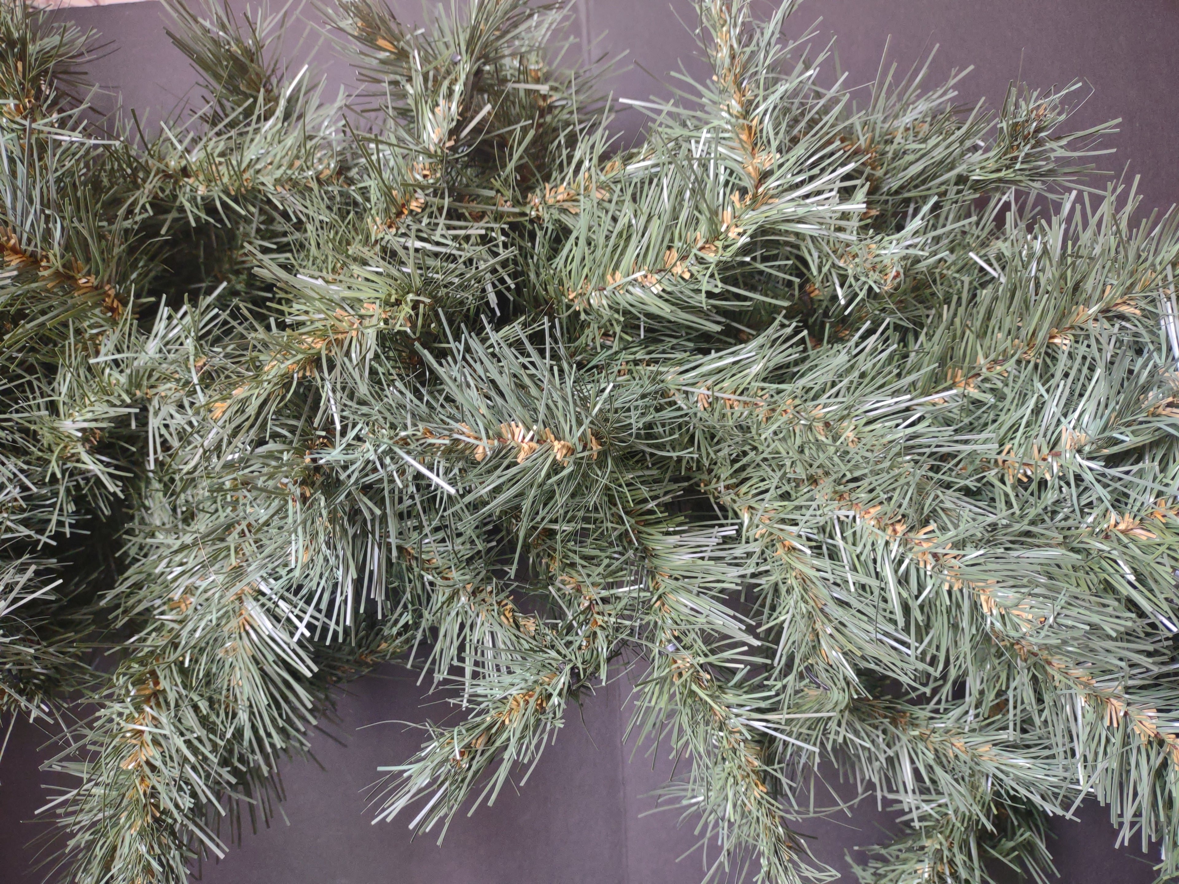 Artificial Christmas Wreath 36" (lot 1761)