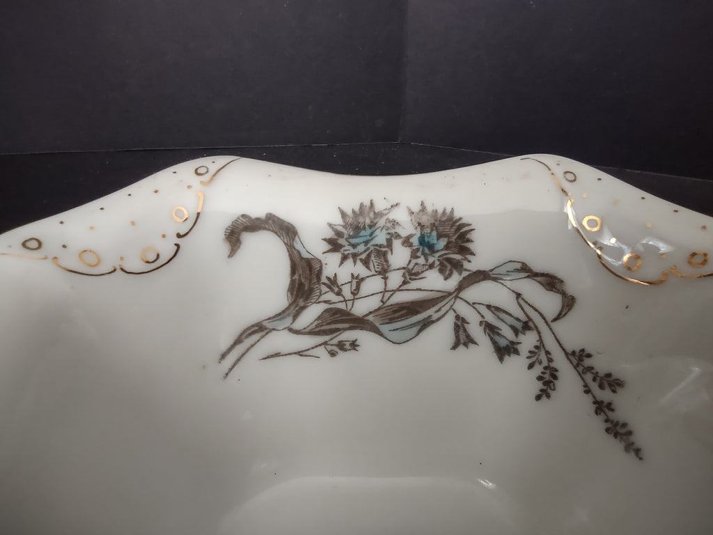 Depose Haviland Limoges Blue Flower Gravy Bowl Plate Attached (lot 963)