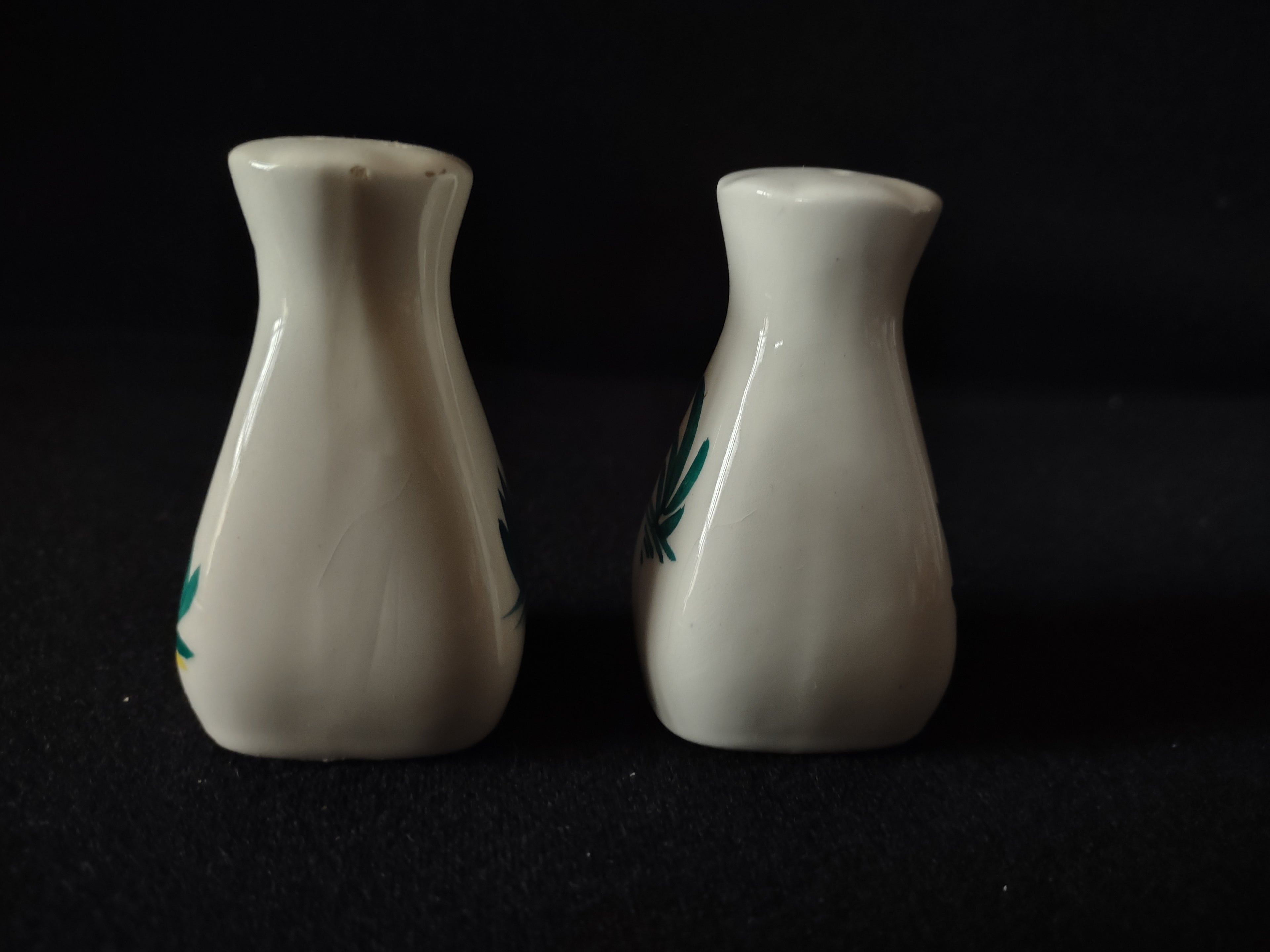 Vintage Salt and Pepper Shaker Country Farmhouse Rooster (lot 5378)