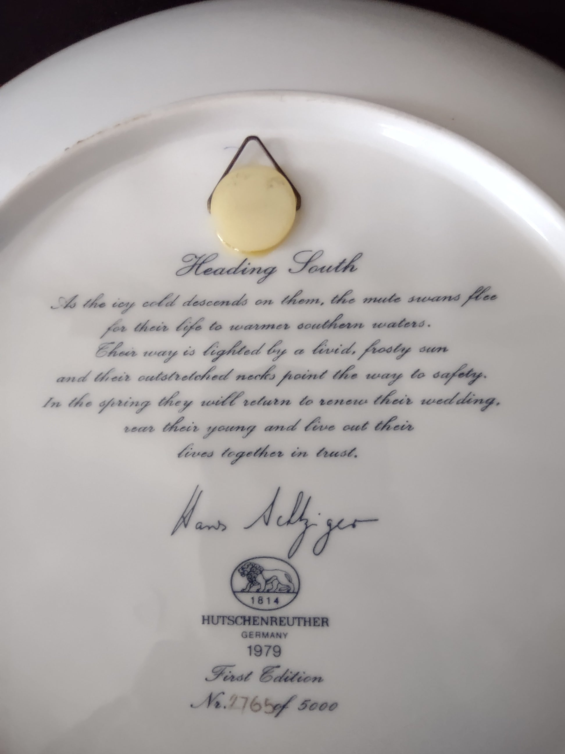 Vintage Hutschenreuther Heading South Swans 1979 Collector Plate (Lot 4021)