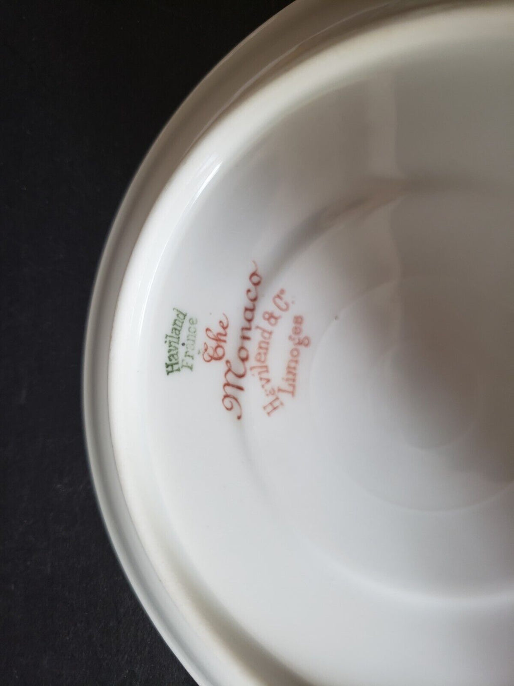 Haviland Limoges France Saucer Gold Trim Monaco (lot 593)