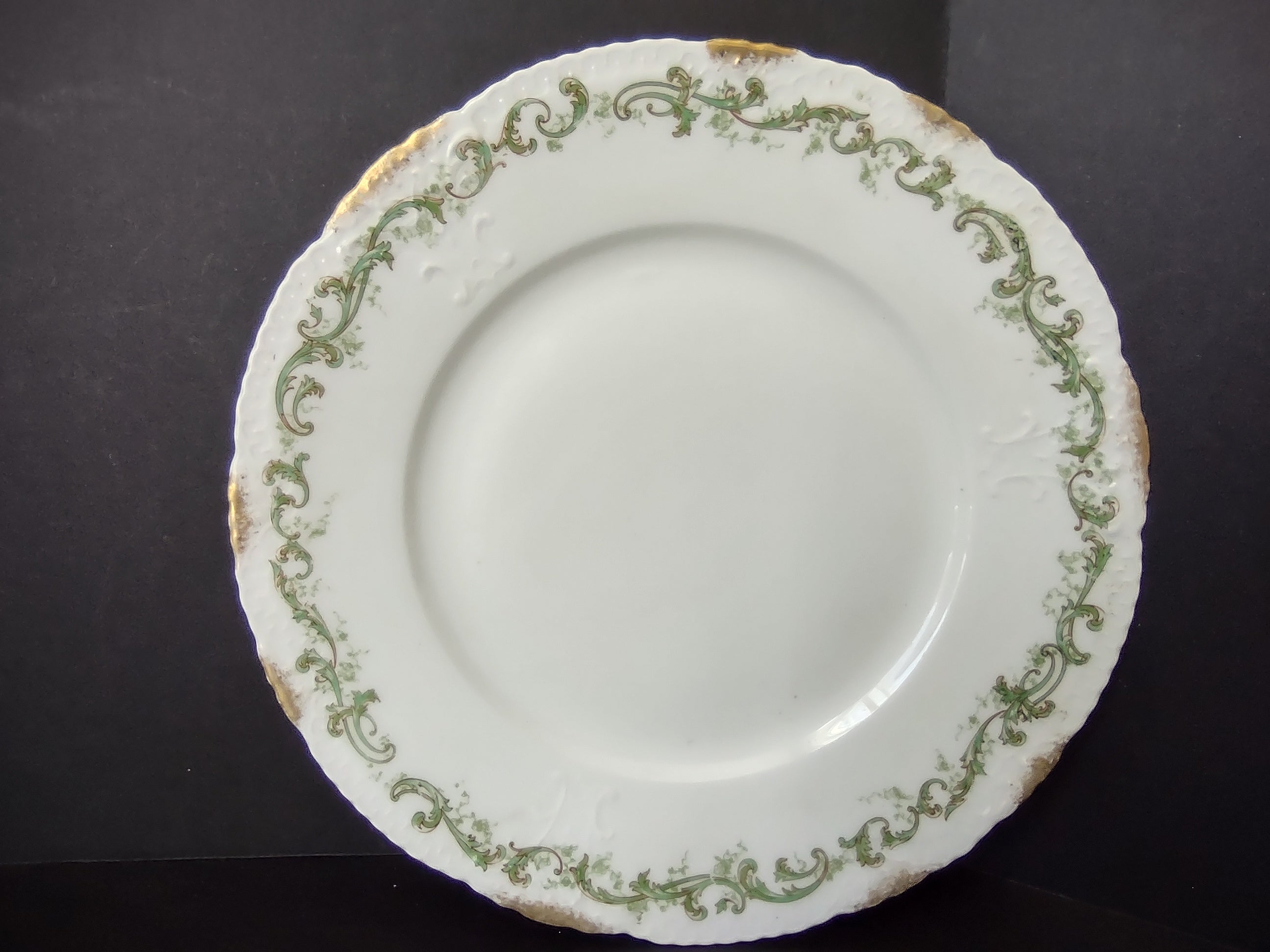 Haviland France Limoges French Cottage Shabby Chic Dinner Plate Green (lot 1103)