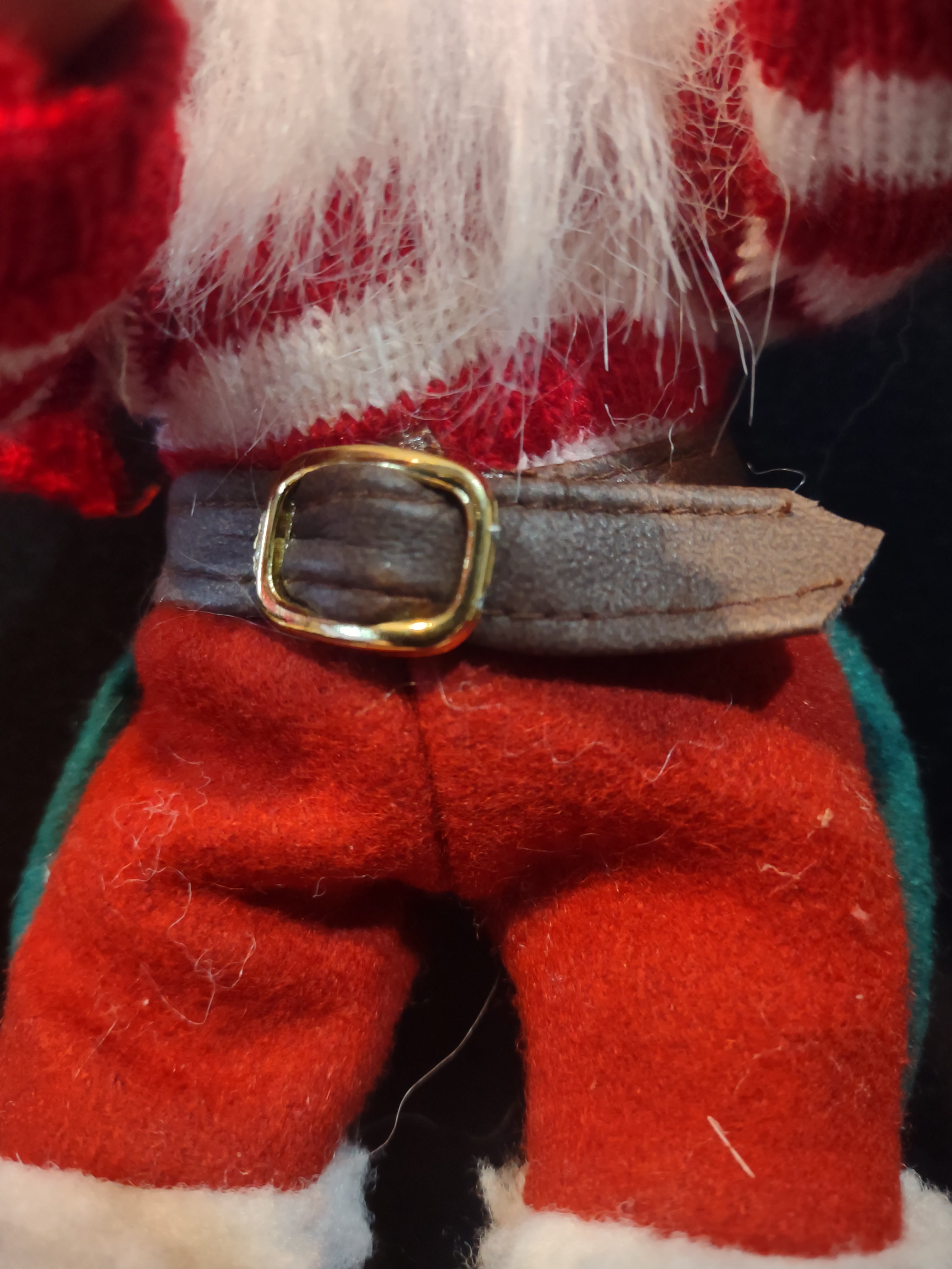 Vintage Christmas Santa Claus Red White Sweater Socks Mismatch Slippers (Lot4543