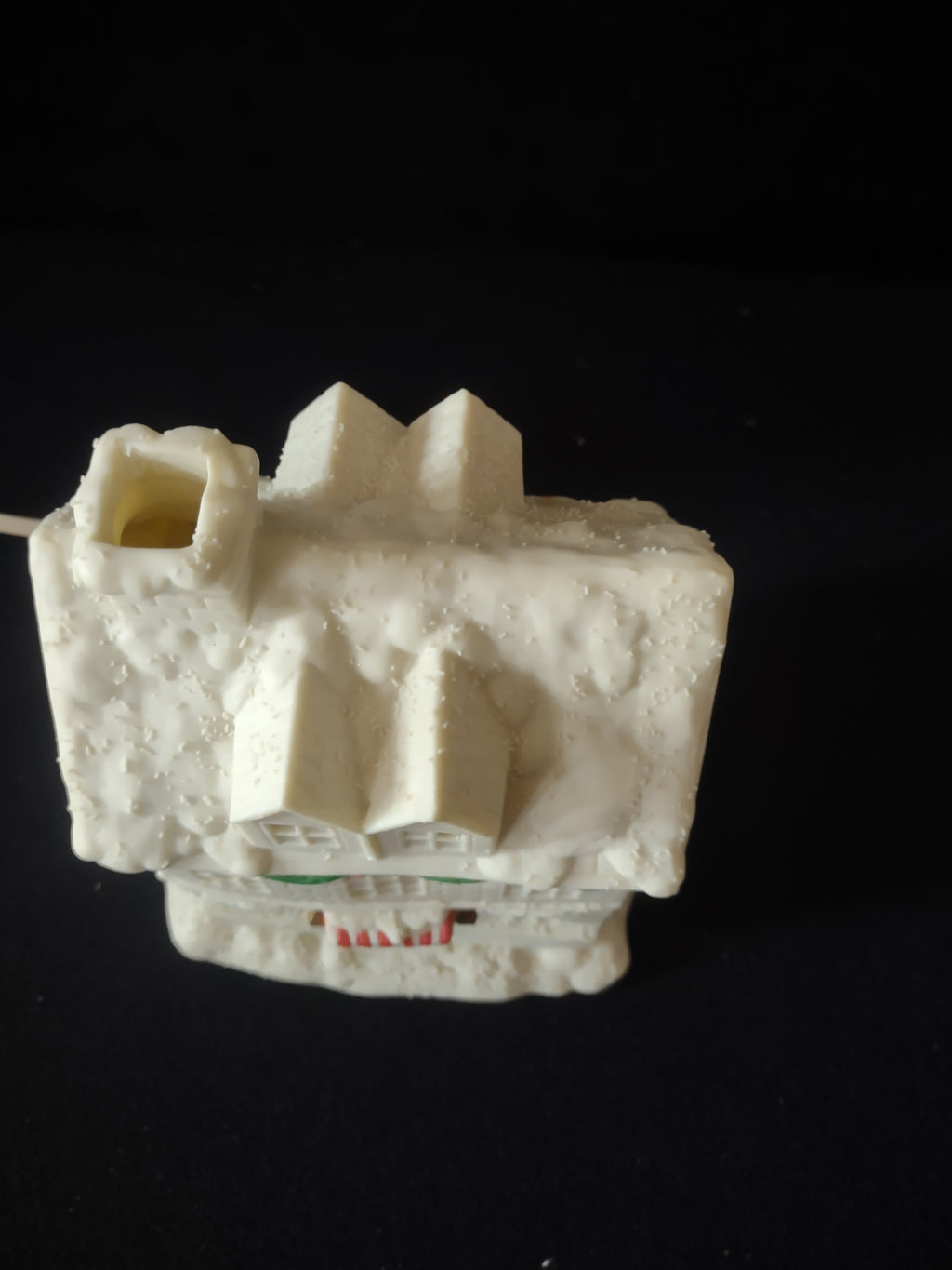 Vintage Thrift Drug Winter Wonderland Village Porcelain Light Up House (Lot 3597