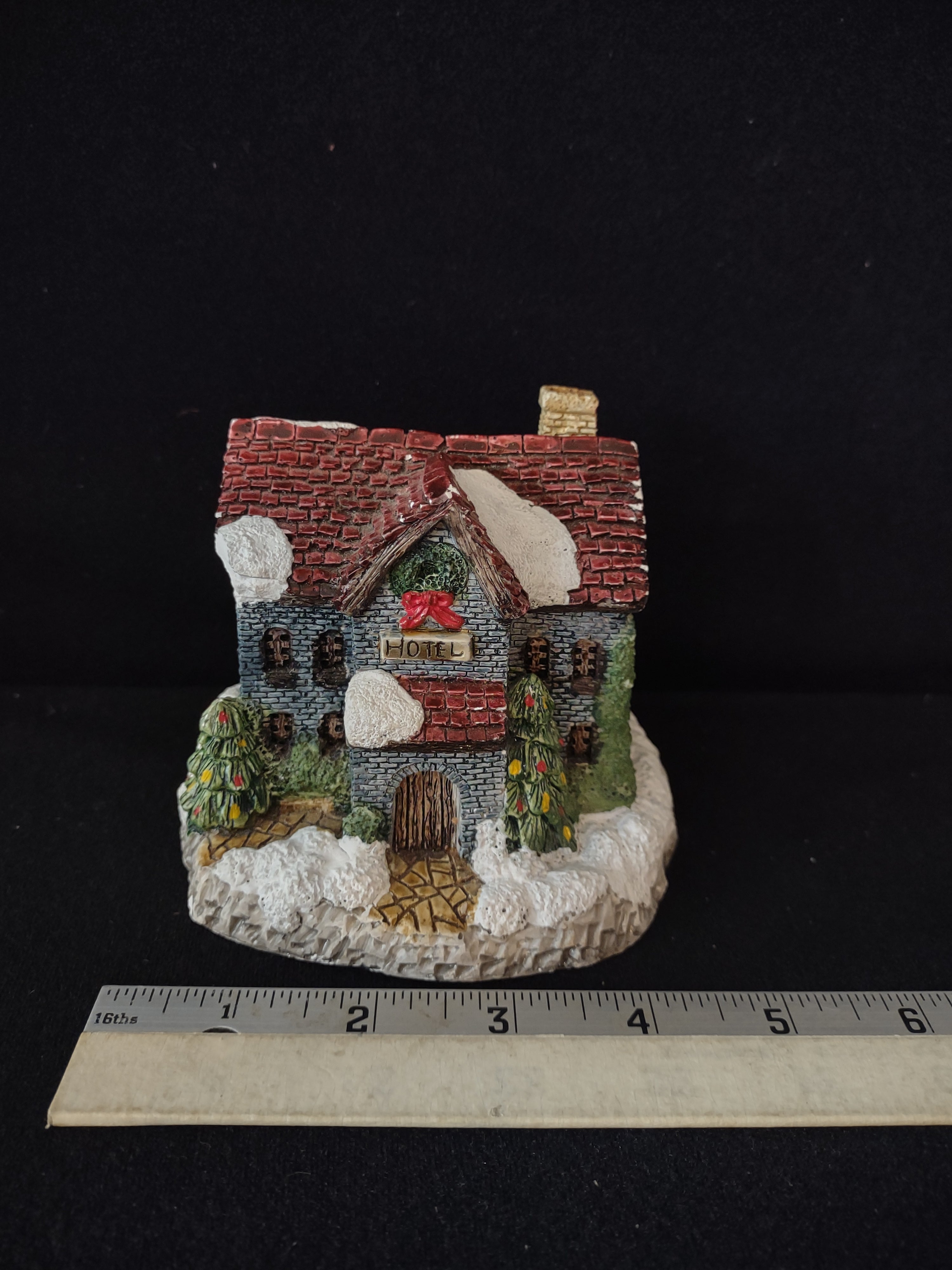 Vintage Home For The Holidays Ceramic Village Hotel (Lot 3613)