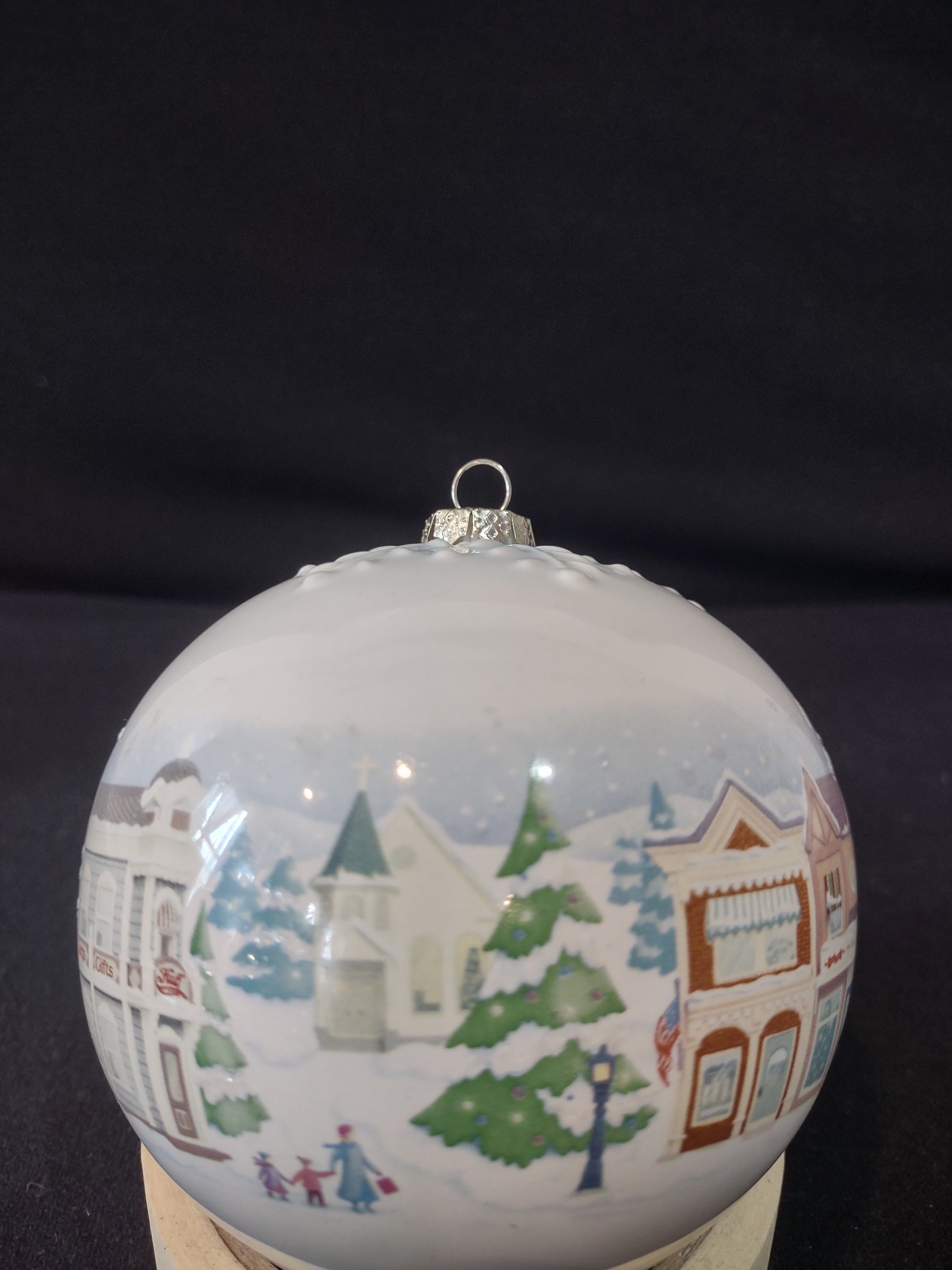 Hallmark 2008 Ornament Christmas On Main Street Nostalgic Houses Shops (Lot 4157