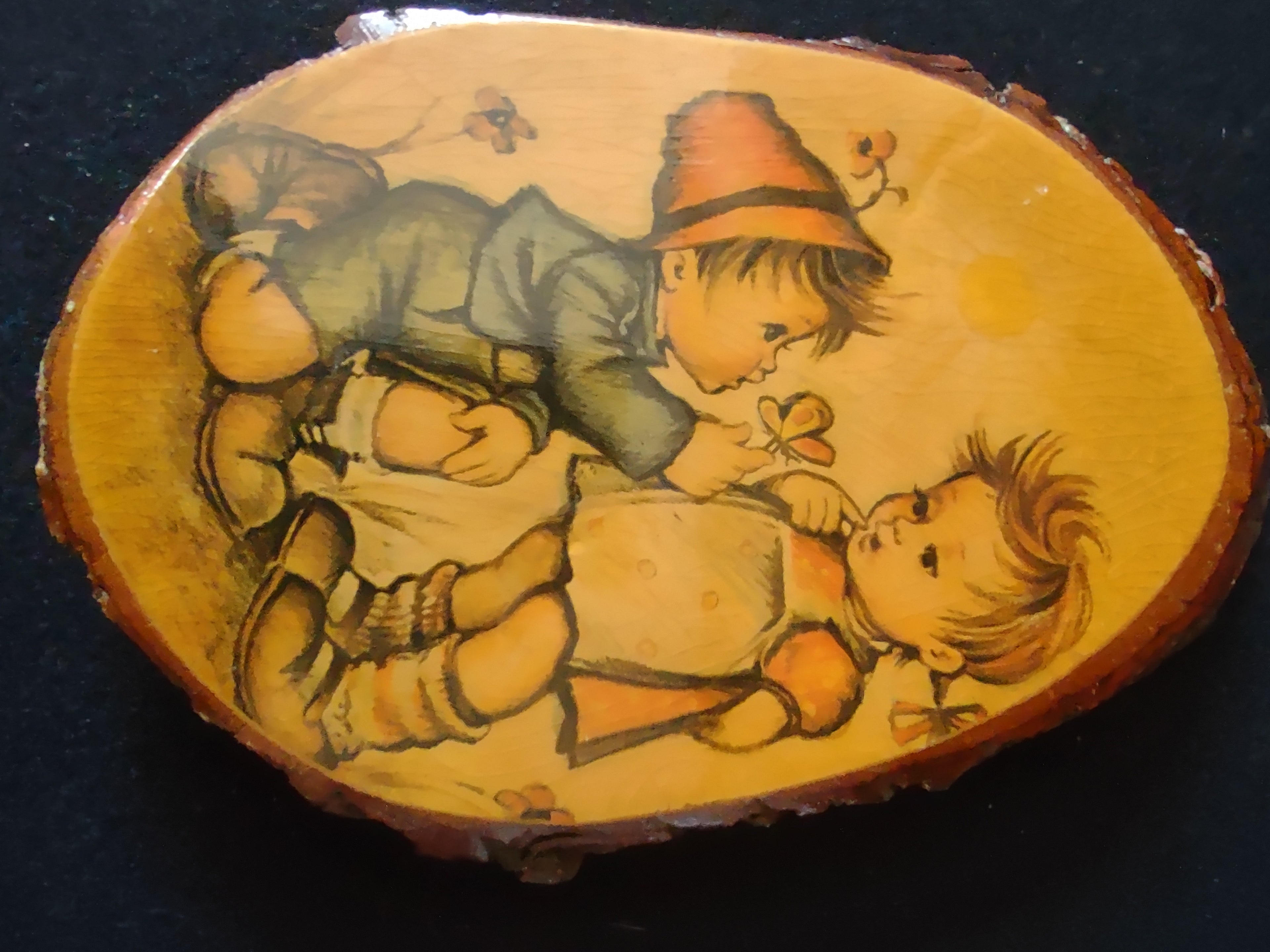 Vintage Hummel Style Natural Bark Edge Wooden Wall Plaque Evans Boy Girl(Lot4811