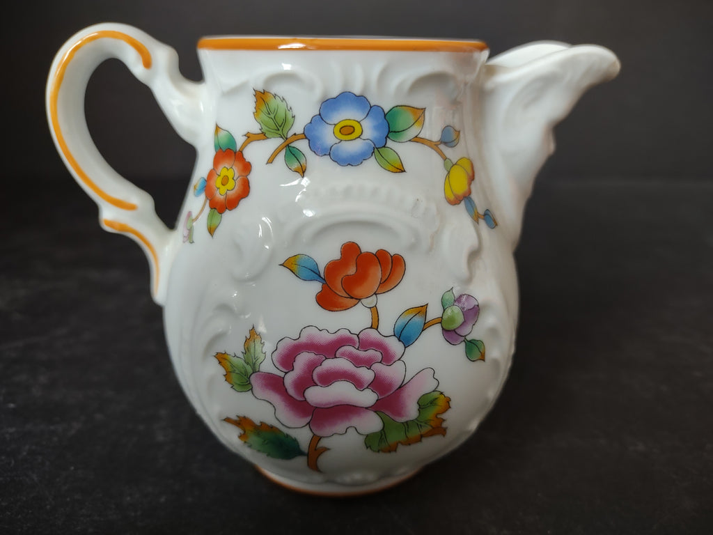 Vintage Spring Estee Lauder Chinoiserie Porcelain Creamer 3-1/2" (lot 3474)