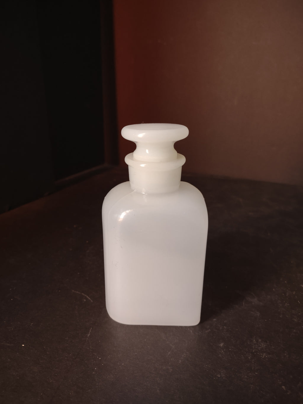 Vintage Milk Glass Apothecary Bottle with Stopper (lot 5202)