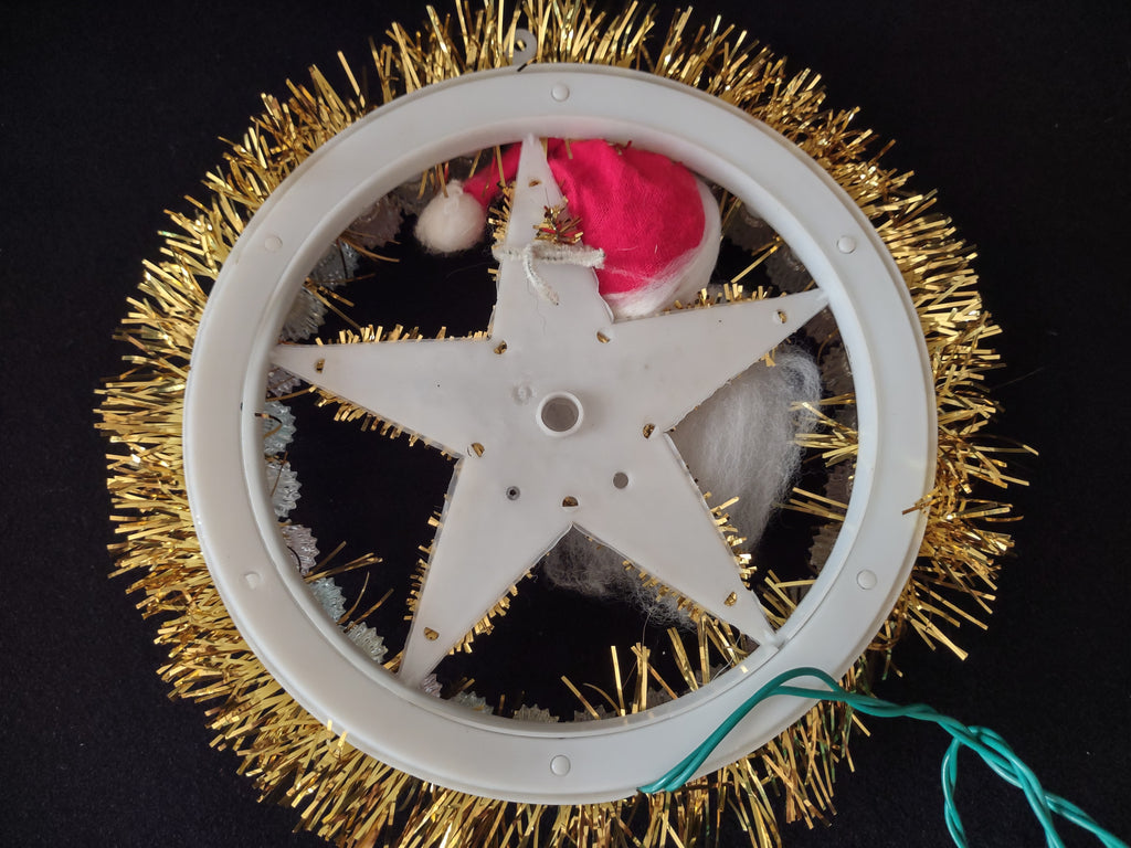 Vintage Christmas Rotating Lite Santa Plaque 30 Rotating Lights 7" (lot 3232)