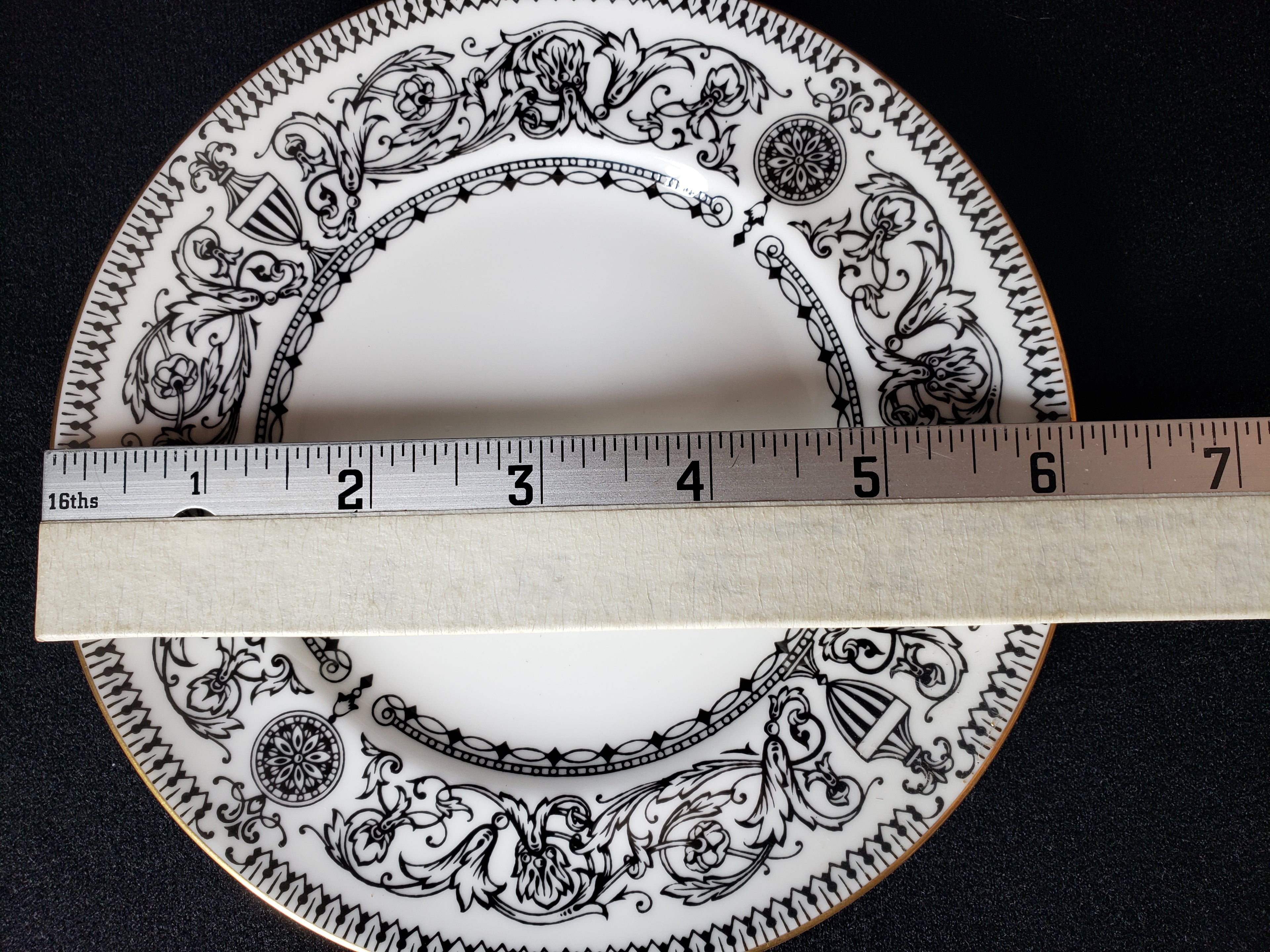 Vintage Royal Worcester Padua Dessert or Bread Plate 6-1/4" (lot 2053)