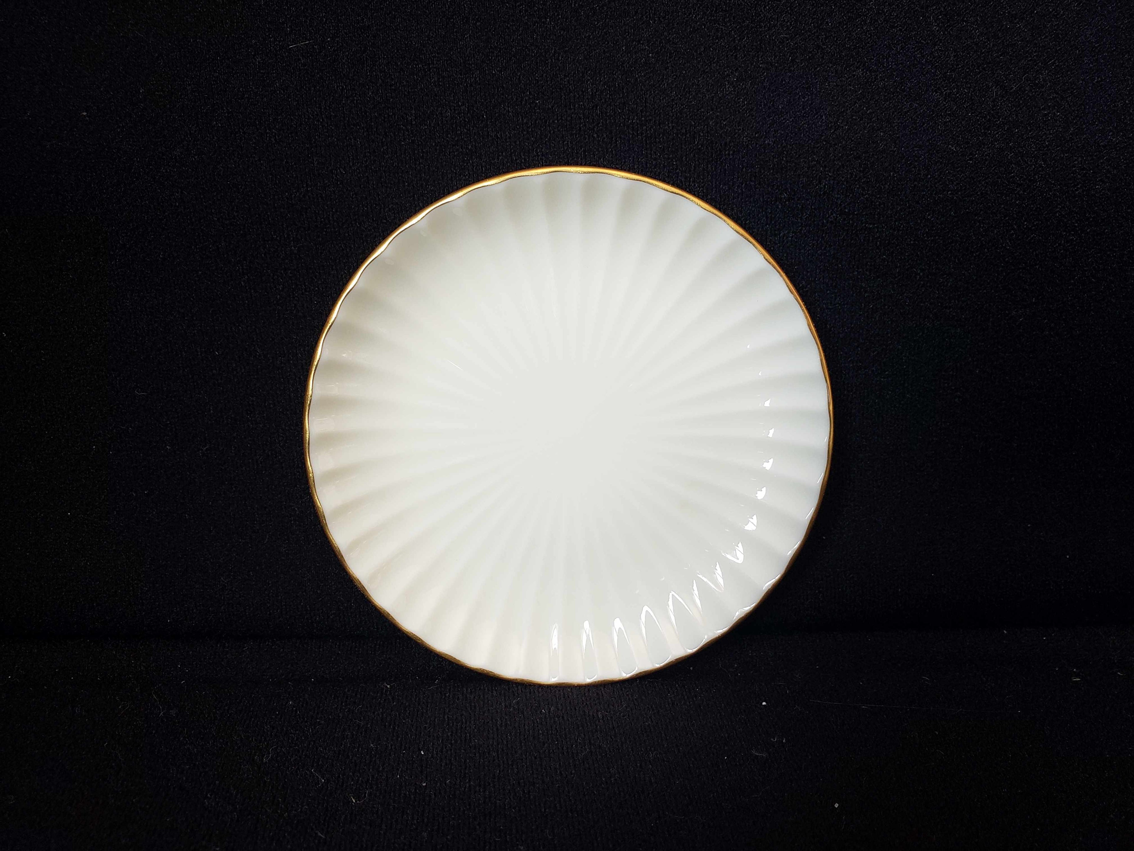 Vintage Lenox Coaster Gold Trim 4" (lot 1945)
