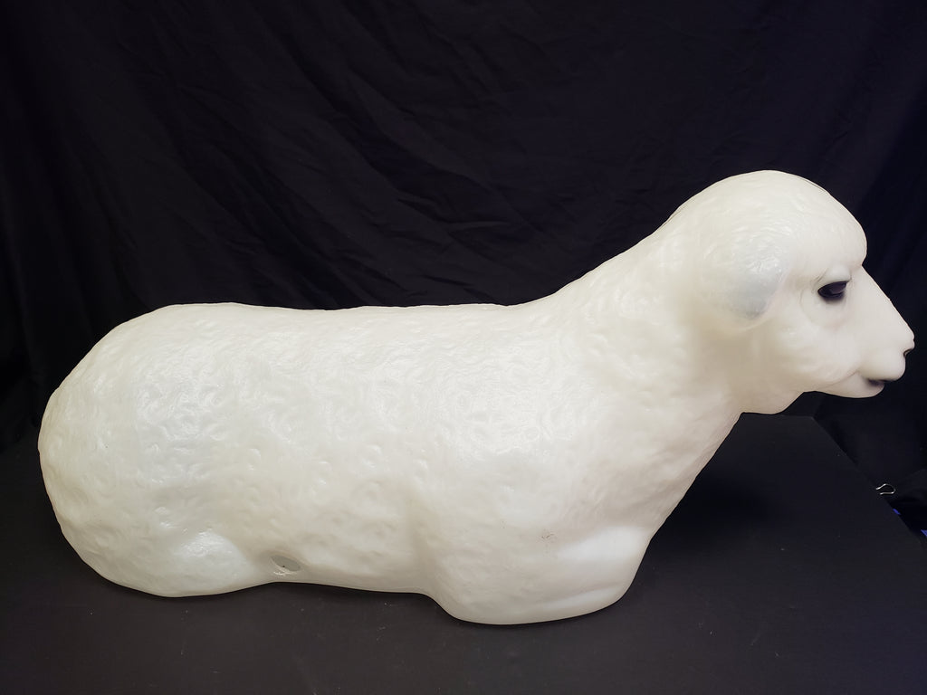 Vintage Christmas Outdoor White Lamb Blow Mold 26" long (lot 2260)