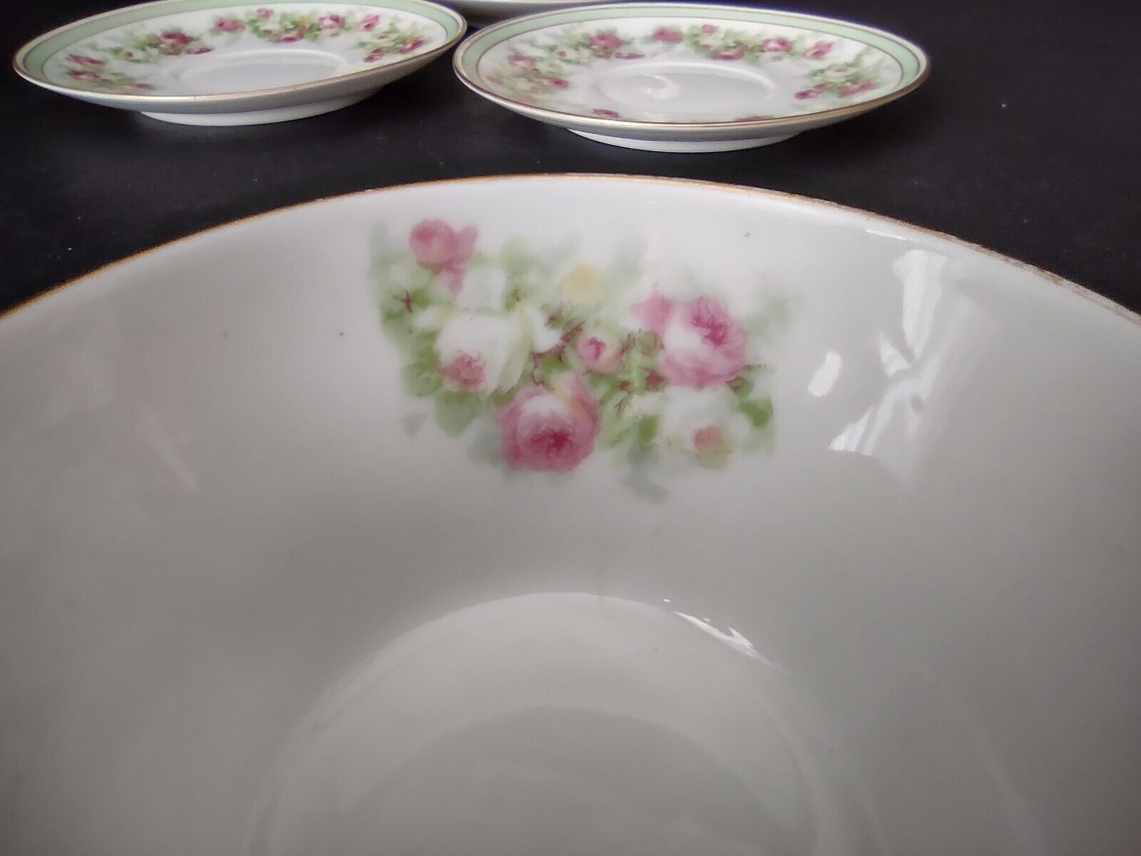 Coronet Limoges France 3 x Tea Cup Mint Band Gold Trim Pink Rose (lot 548)