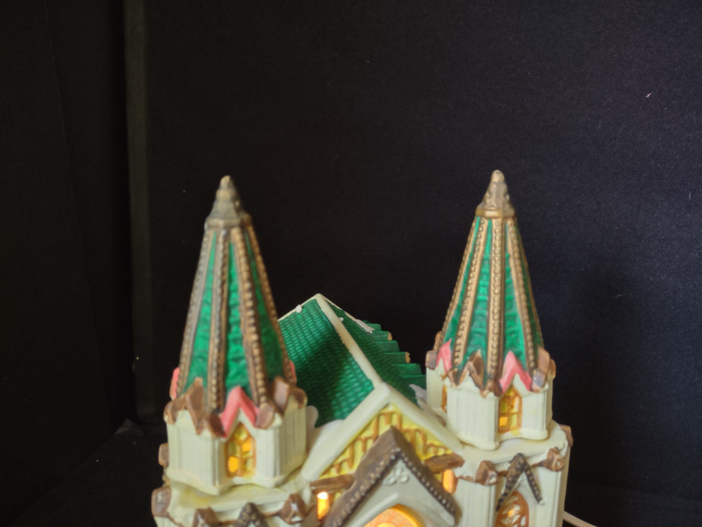 Noma 1997 Porcelain Light Up Church (lot 1733)