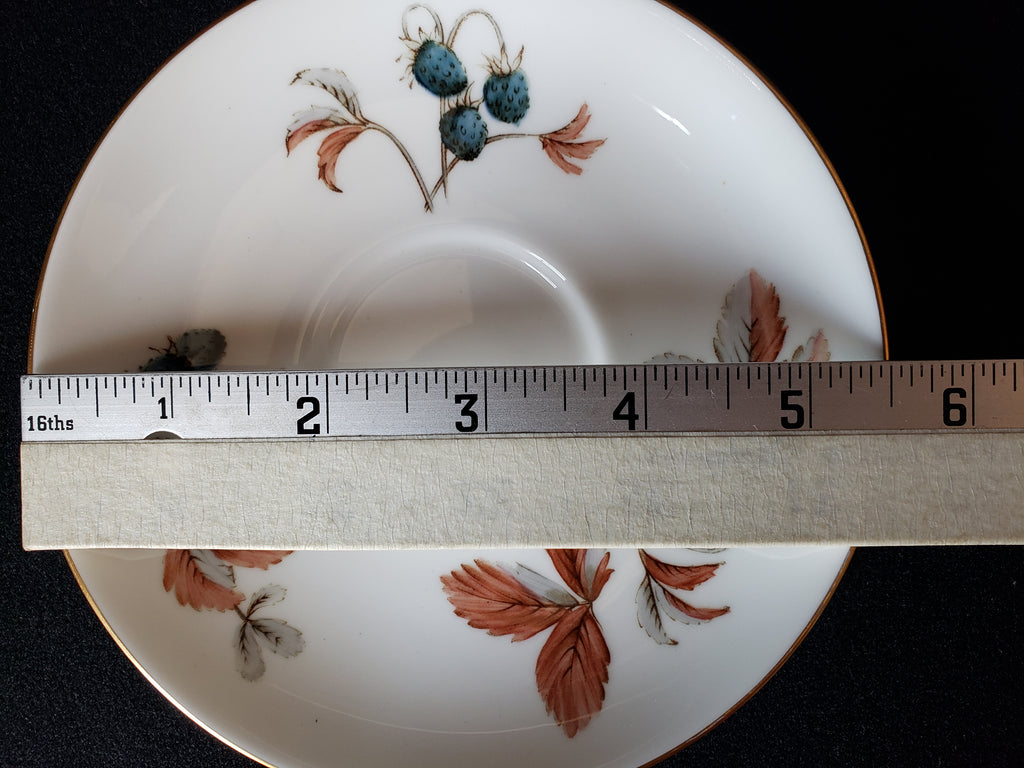 Vintage Royal Worcester Fraises Des Bois Saucer ONLY 5-1/2" (lot 2134)