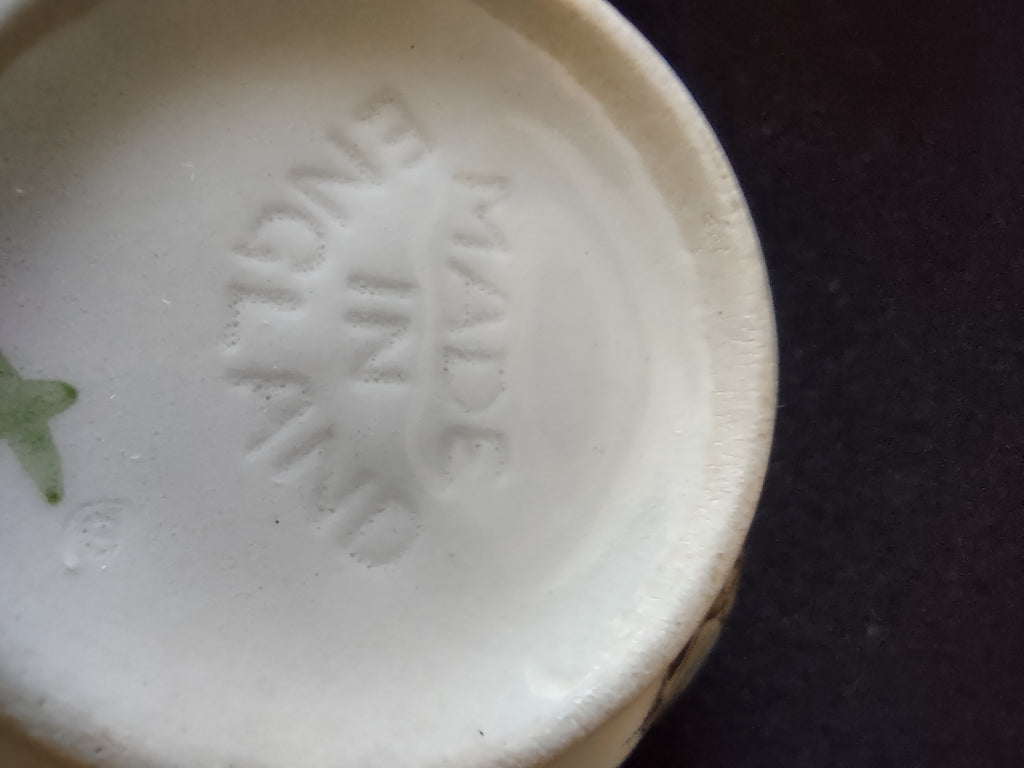 Vintage Johnson Brothers Teacup Saucer Ironstone Friendly Village x 4 (Lot 5534)