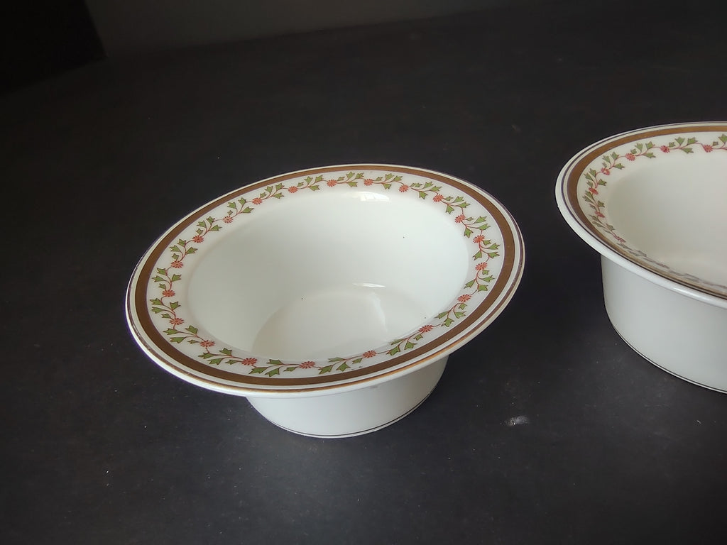 Old Abbey France Limoges 2 x Small Bowl Clover Gold Trim (lot 864)