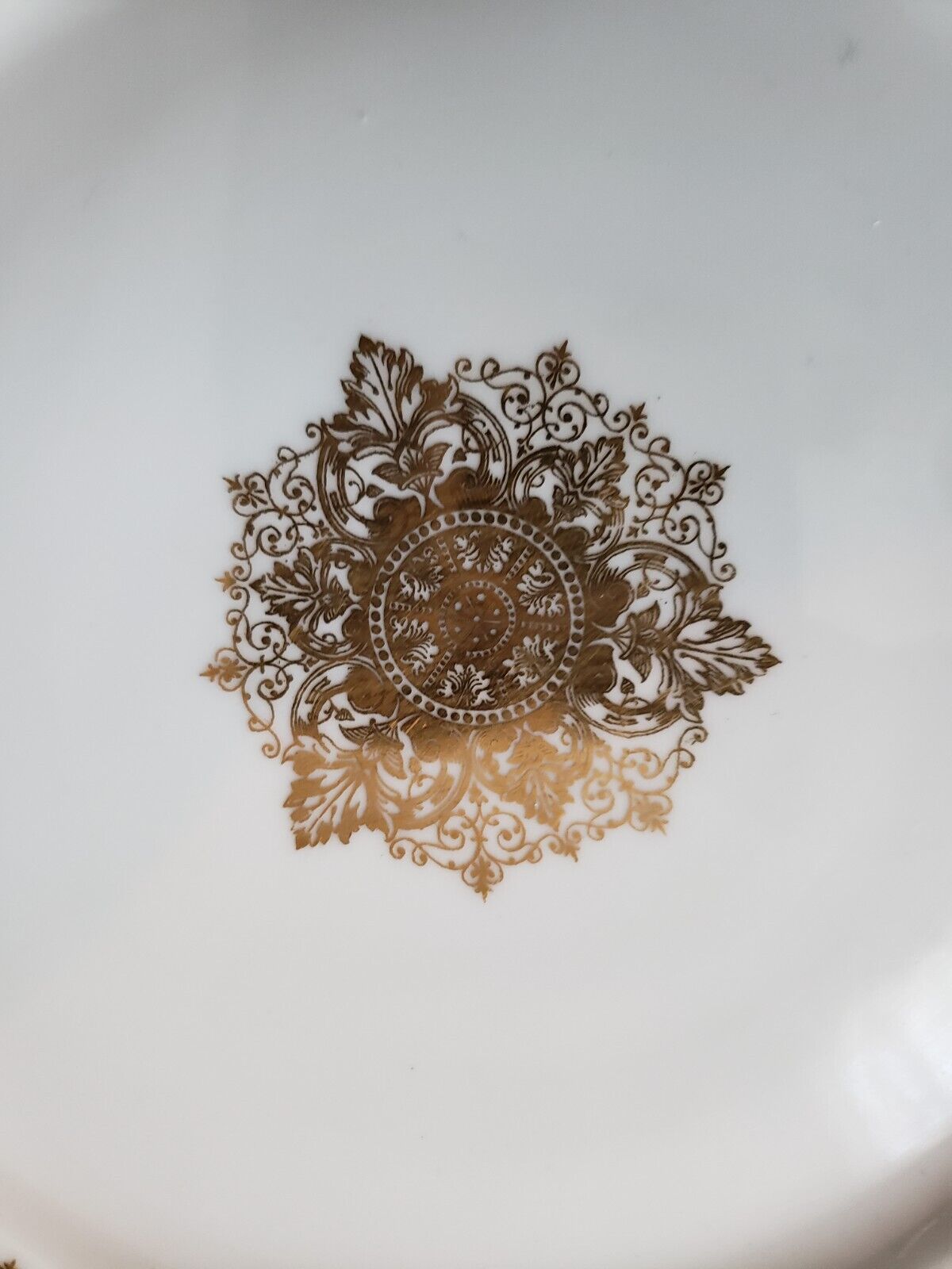GDA Limoges France Salad/Luncheon Plate Yellow Raised Gold Snowflake (lot 650)