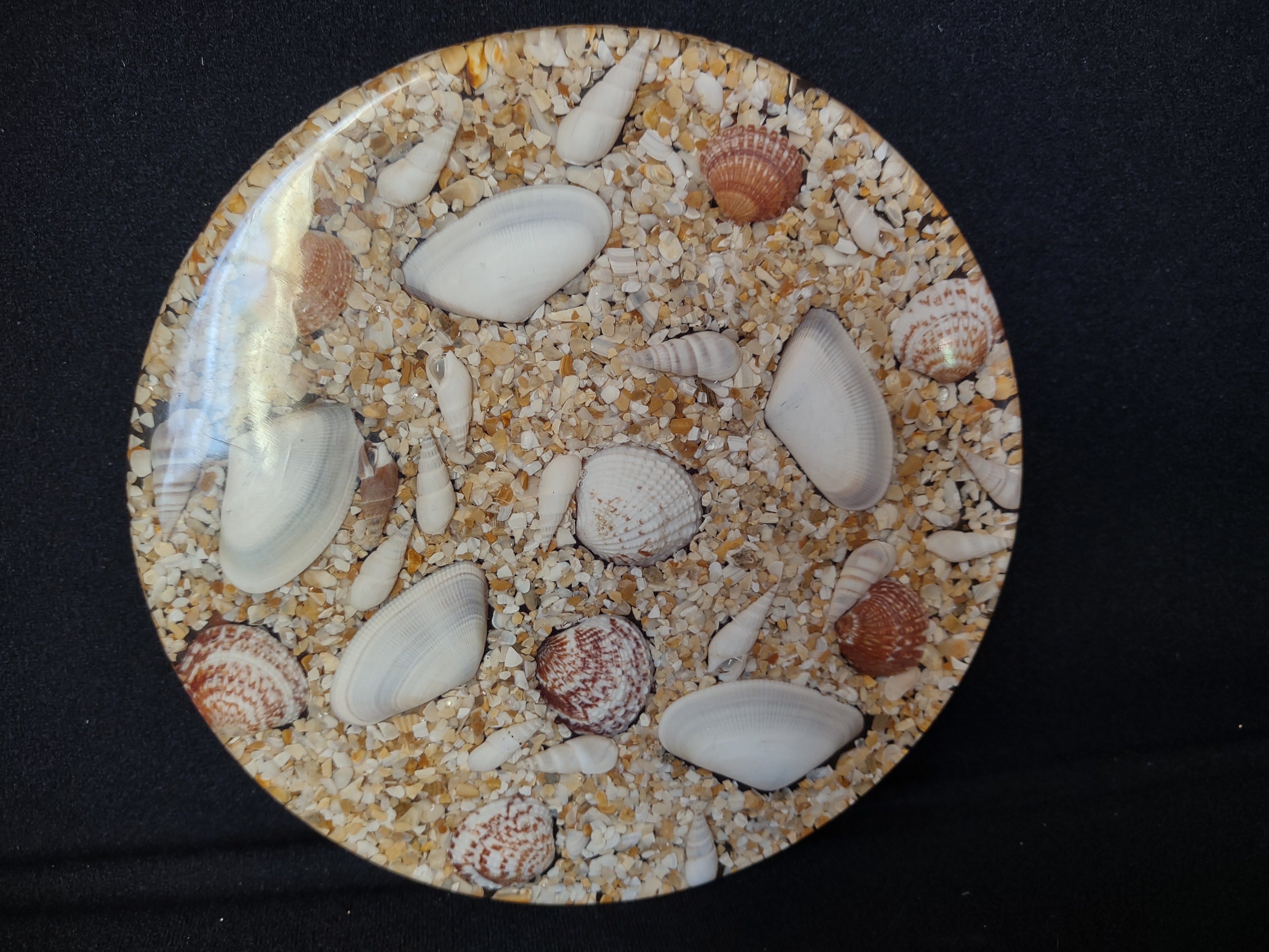 Vintage Acrylic Shell Trivet Handmade with Beach Sand (lot 1697)