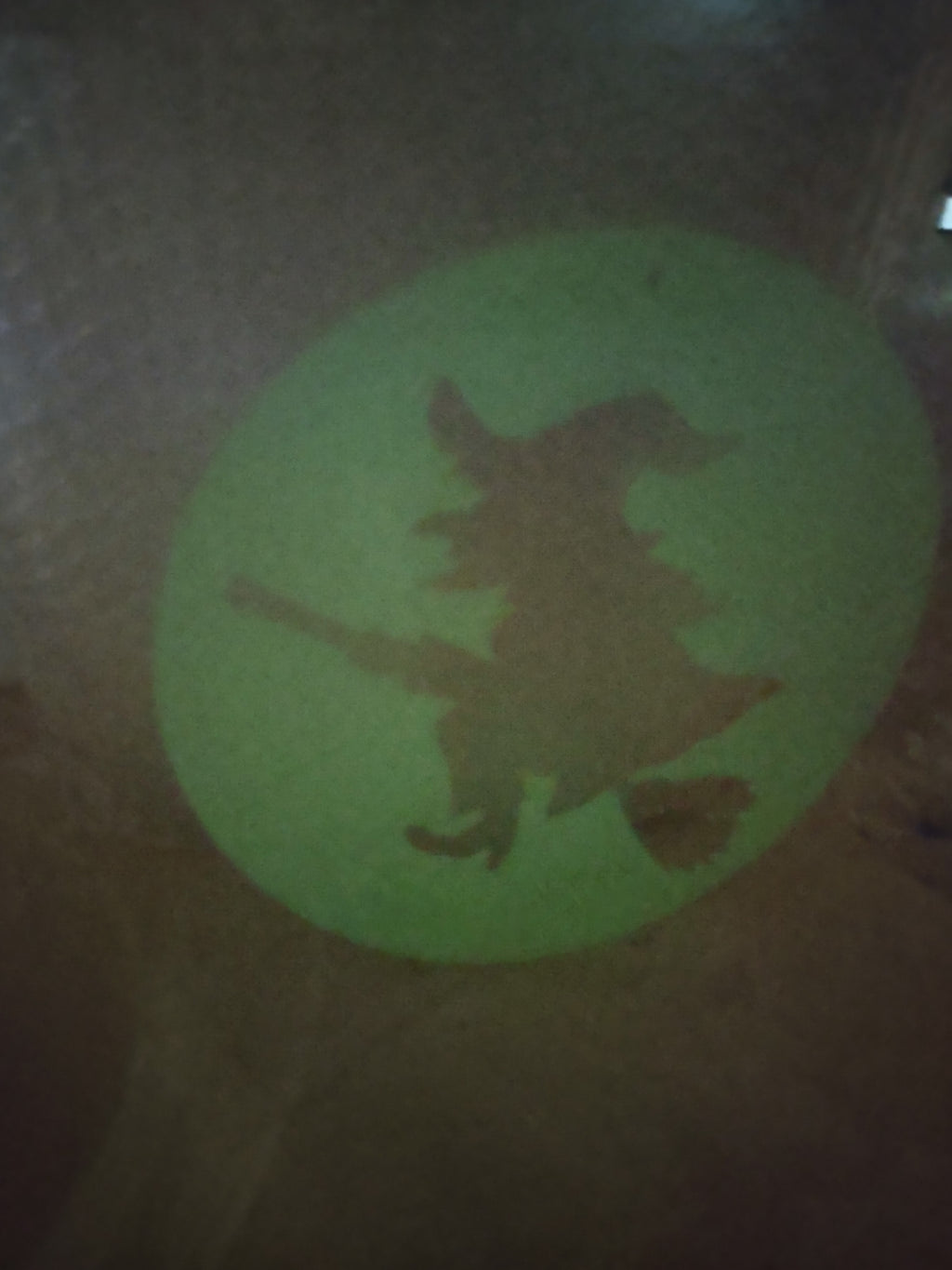 Halloween Glow In Dark Witch Cut Out Wall Window Hangings Set Of 2 (Lot 3587)