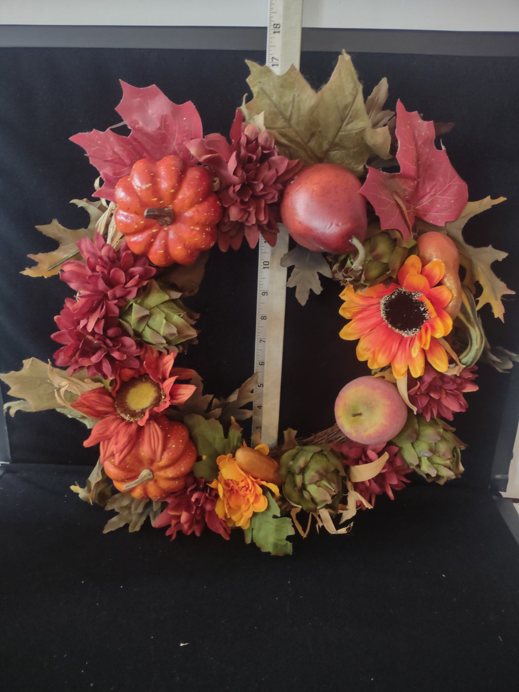 Halloween Thanksgiving/Fall Grape Vine Flowers Pumpkin Fruit Wreath (Lot 3437)