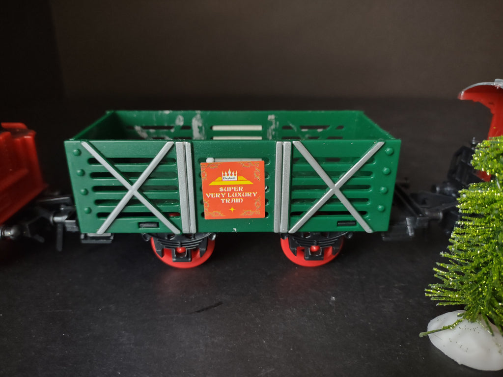 Christmas 3 Wagon Train Round Track (lot 1377)