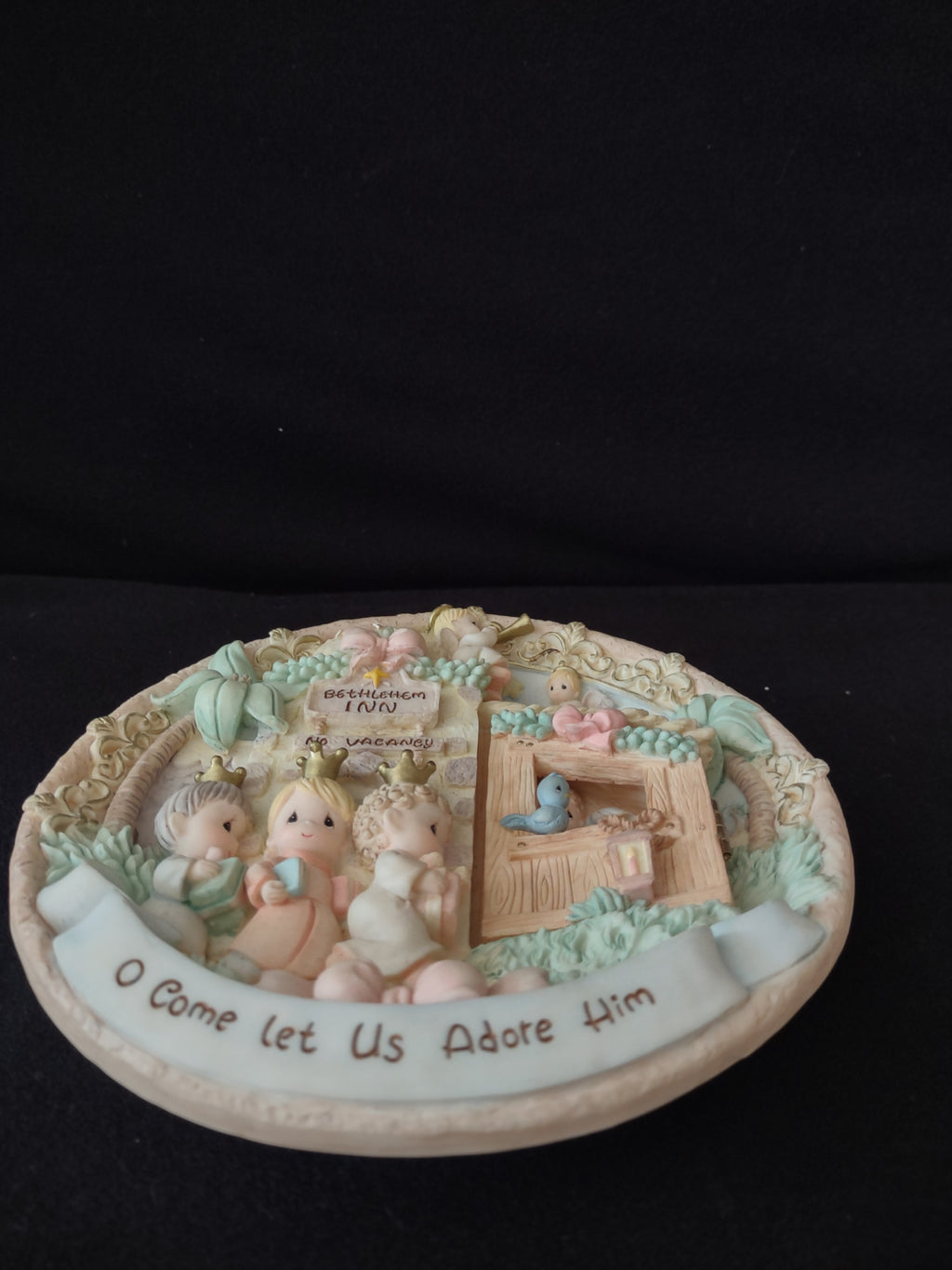 Vintage Christmas Precious Moments Bethlehem Inn Wise Men Holy Family (Lot 4033)