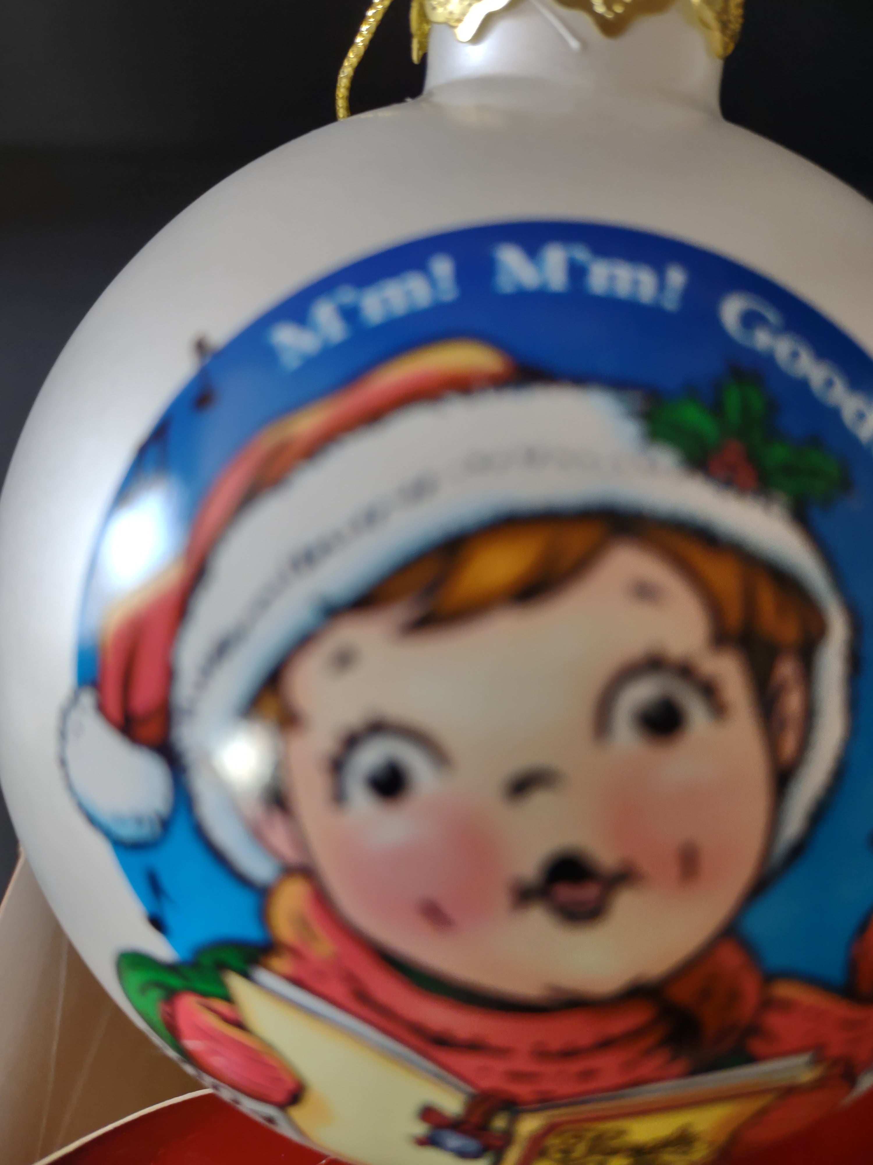 Vintage Christmas 2004 White Collector Edition Campbells Ornament (Lot 4693)