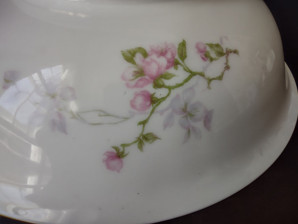 Haviland French Chic Limoges 9" Serving Bowl Gold Trim (lot 1089)