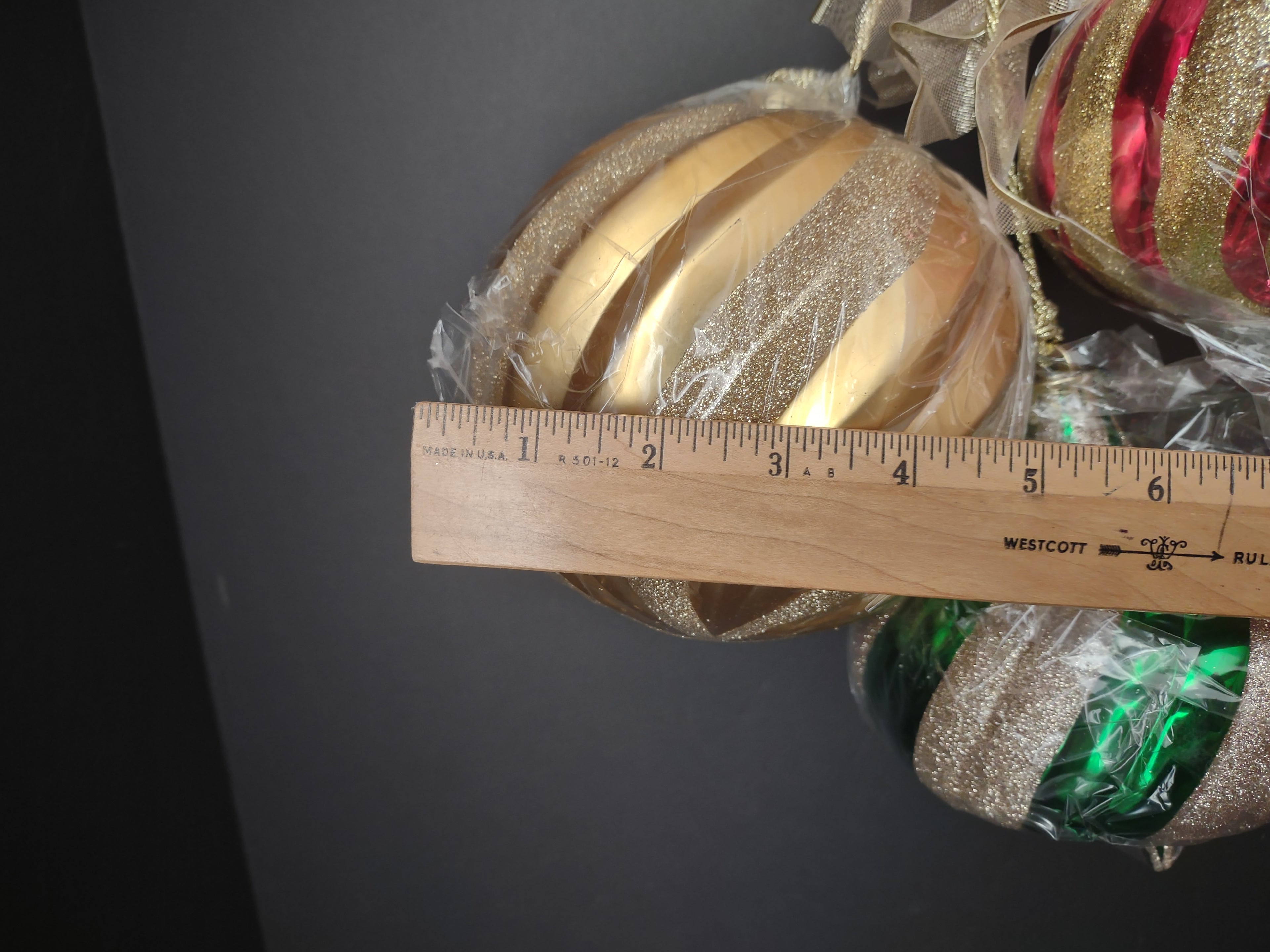 Christmas Holiday Set of 3 Large 5" Ornaments (lot 1285)