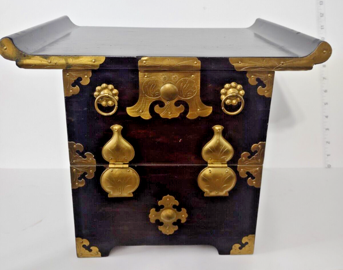 Tansu Design Wooden Dark Brown Shelf 13-1/2" x 10-1/2"