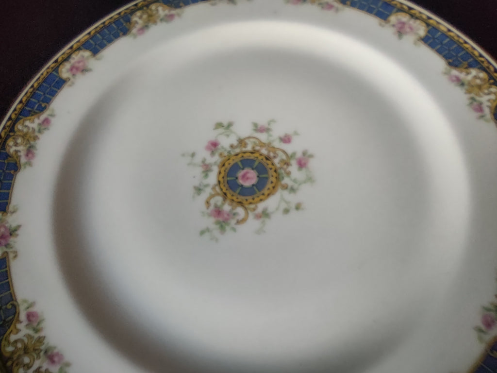Haviland France Limoges Dinner Plate Blue Trim (lot 1005)