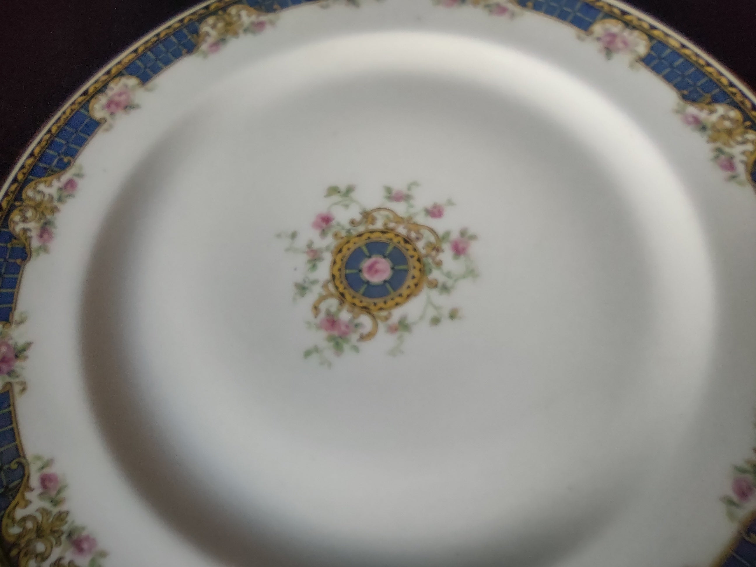 Haviland France Limoges Dinner Plate Blue Trim (lot 1005)