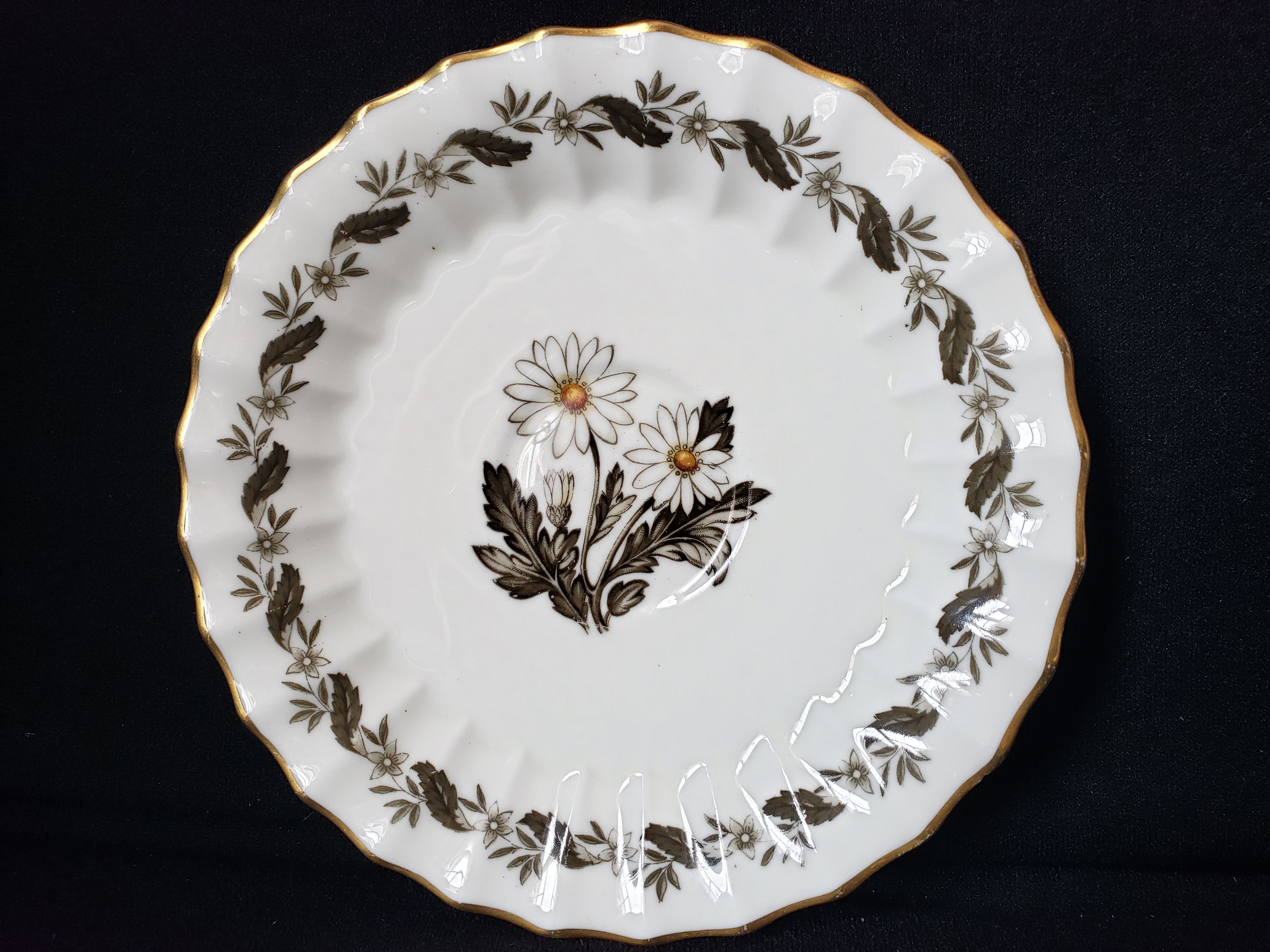 Vintage Royal Worcester Saucer ONLY Engadine 6" (lot 2092)