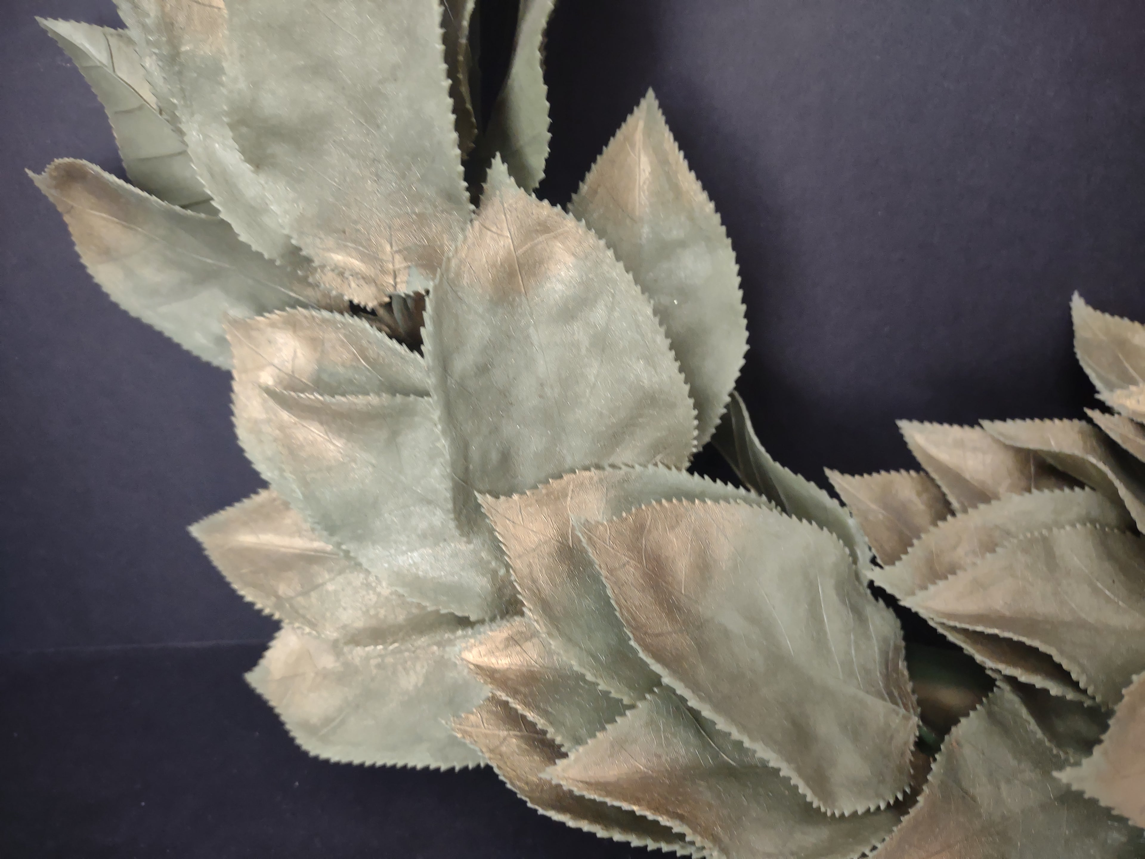 Vintage Artificial Plastic Green Leaf Laurel Wreath 12" (lot 1140)