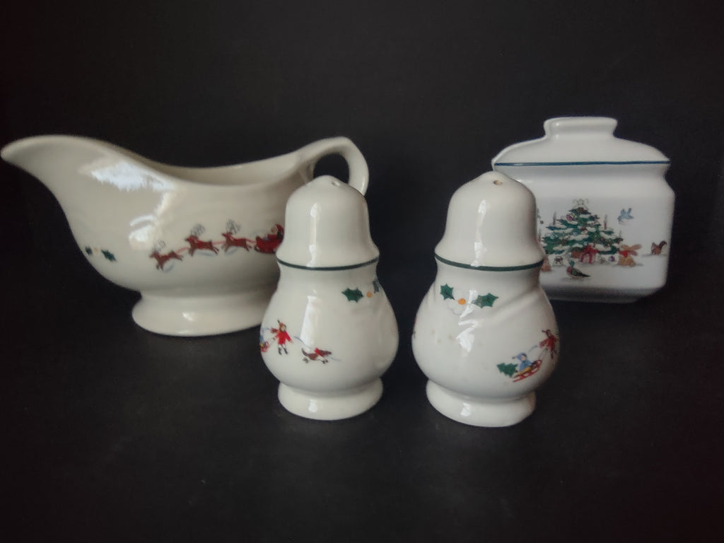 Pfaltzgraff Christmas Gravy Bowl Napkin Holder Salt Pepper Holder (lot 1160)