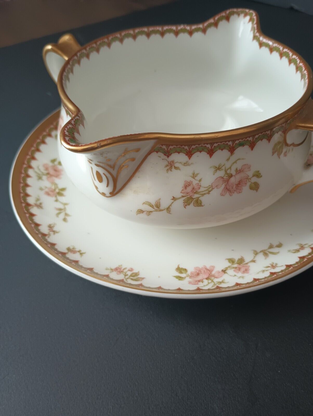 Haviland France Limoges Thanksgiving Round Gravy Boat Plate Attached (lot 380)