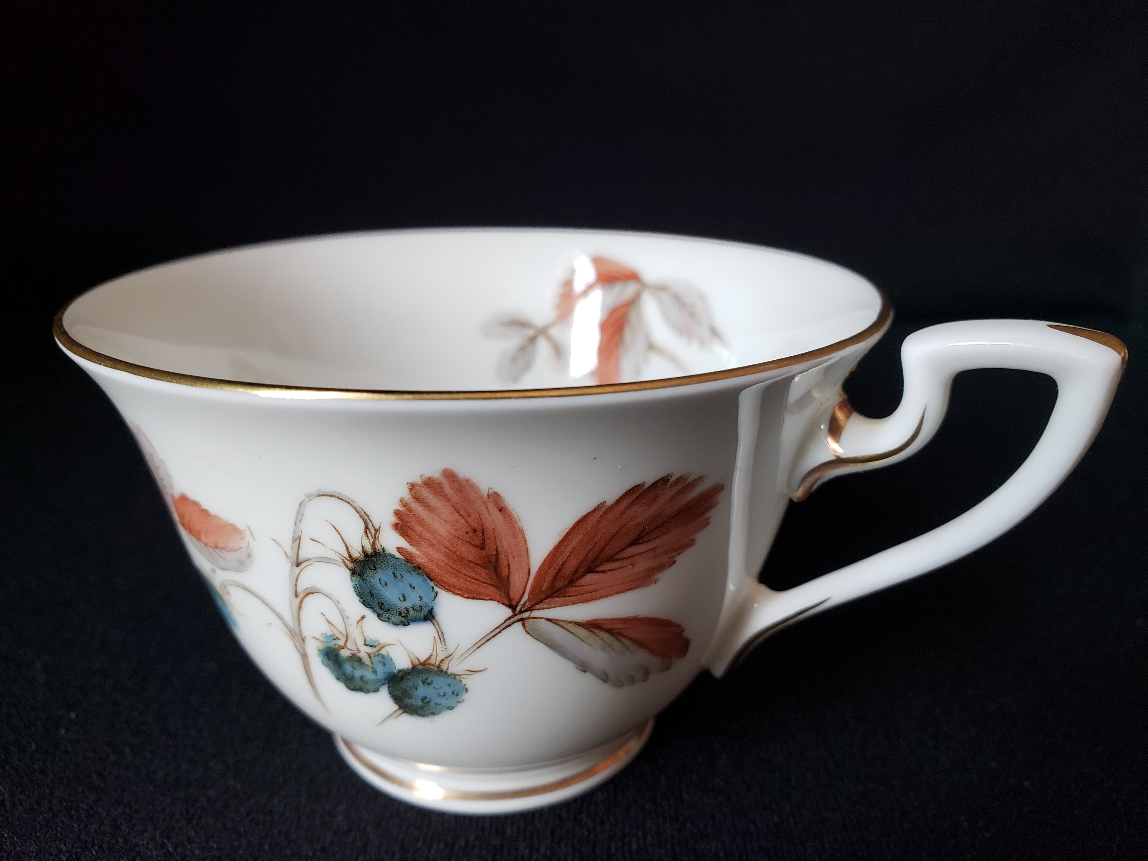 Vintage Royal Worcester Fraises Des Bois Tea Cup ONLY (lot 2110)