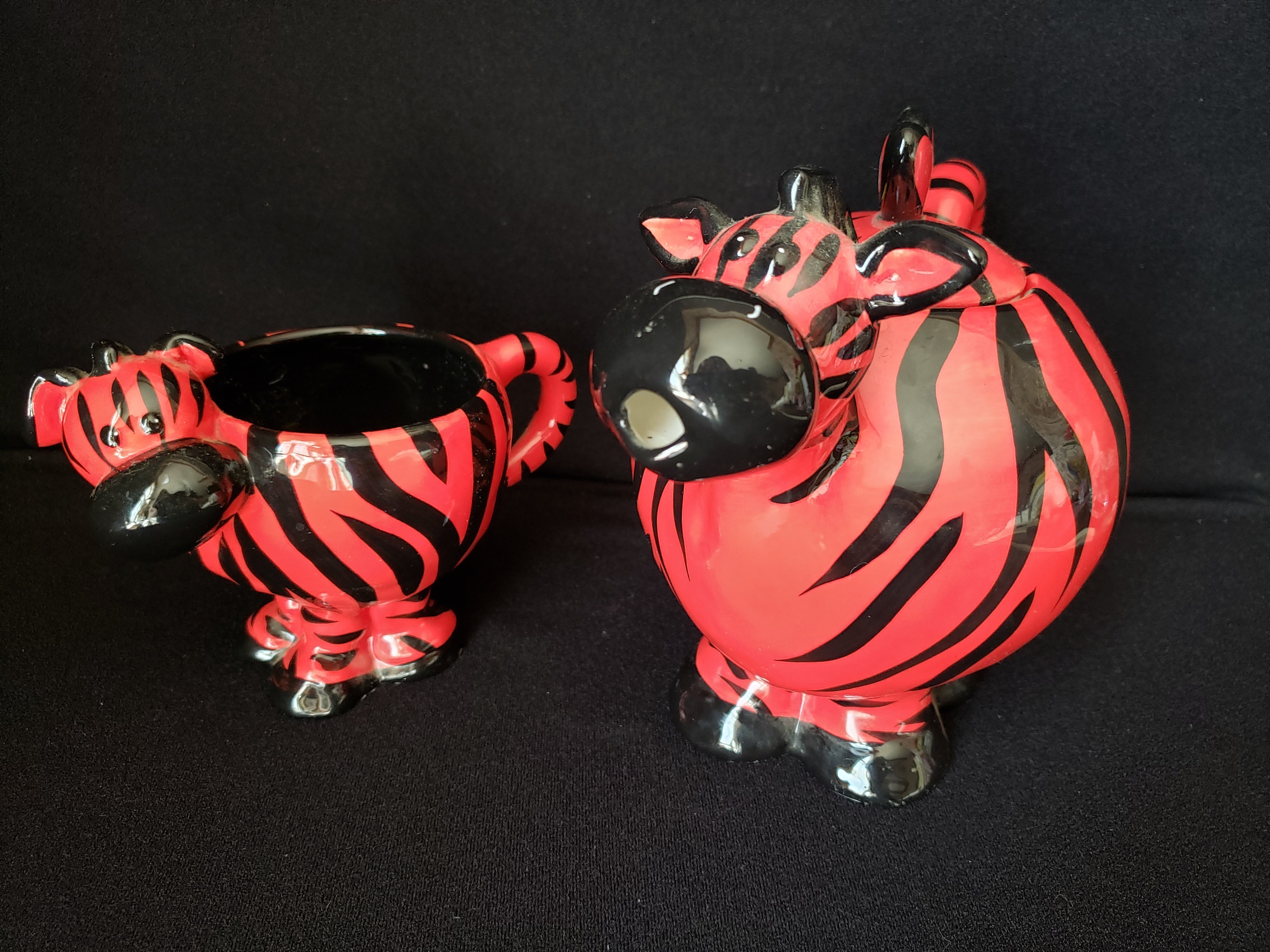 Whimsical Child Kid Collectible Red Zebra Teapot and Tea Cup (lot 2167)