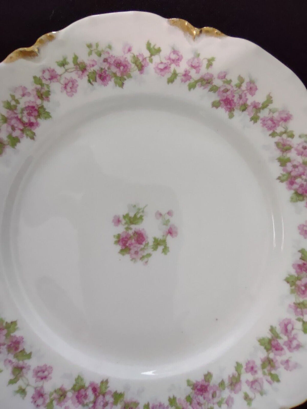 Haviland Limoges Green Gold Pink Rose Center Dinner Plate 9-3/4" (lot 325)