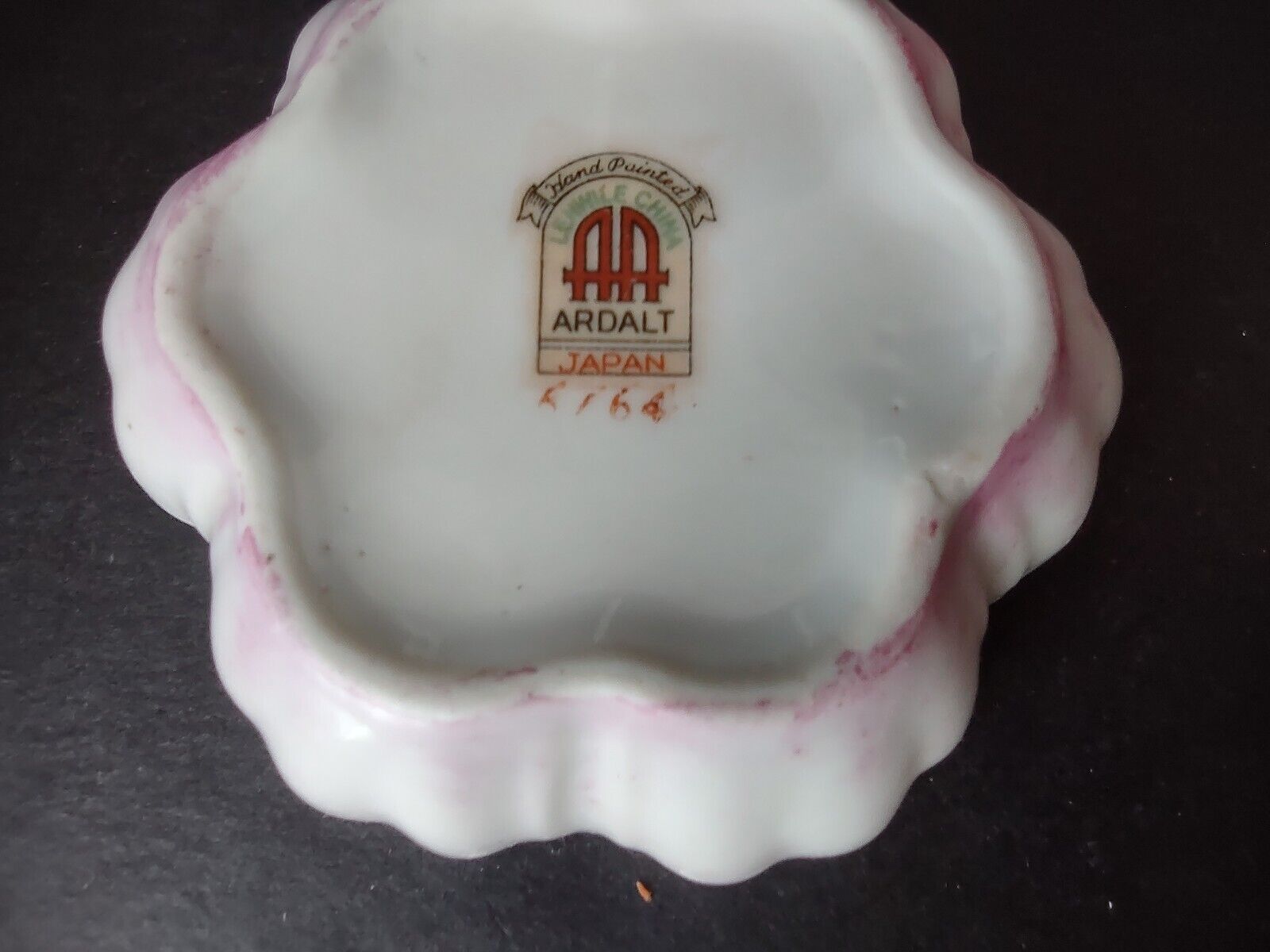 Set Ardalt Japan Lenwile China Pink Flower Gold Trim Trinket Dish (lot 471)