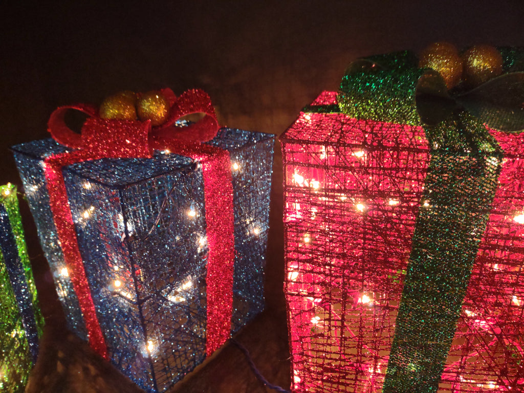 Christmas 3 Gift Box Set 100 Lights Sisal Multi-Color (lot 1391)