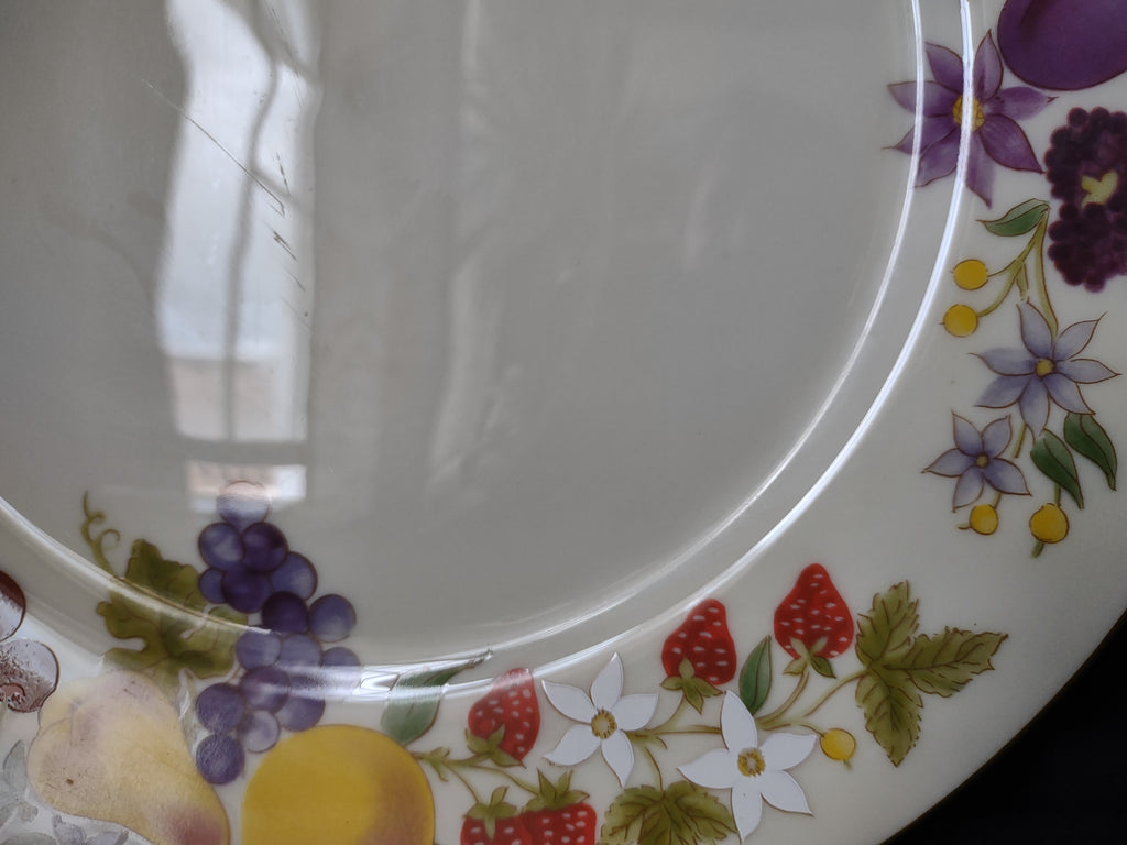 Vintage Lenox Special Fruit Design Dinner Plate 10-3/4" (lot 1849)